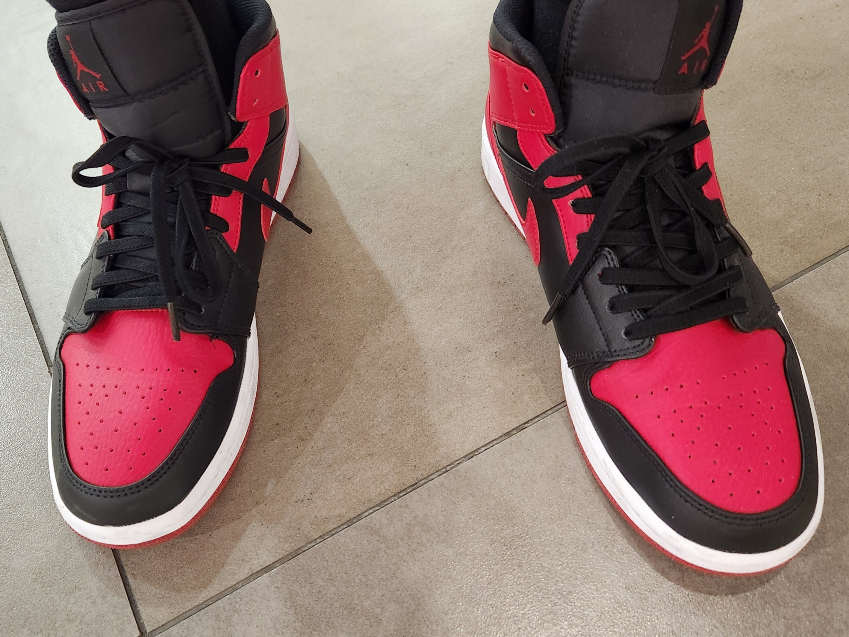 Jordan 1 Mid Bred Banned 2020 착용 스타일