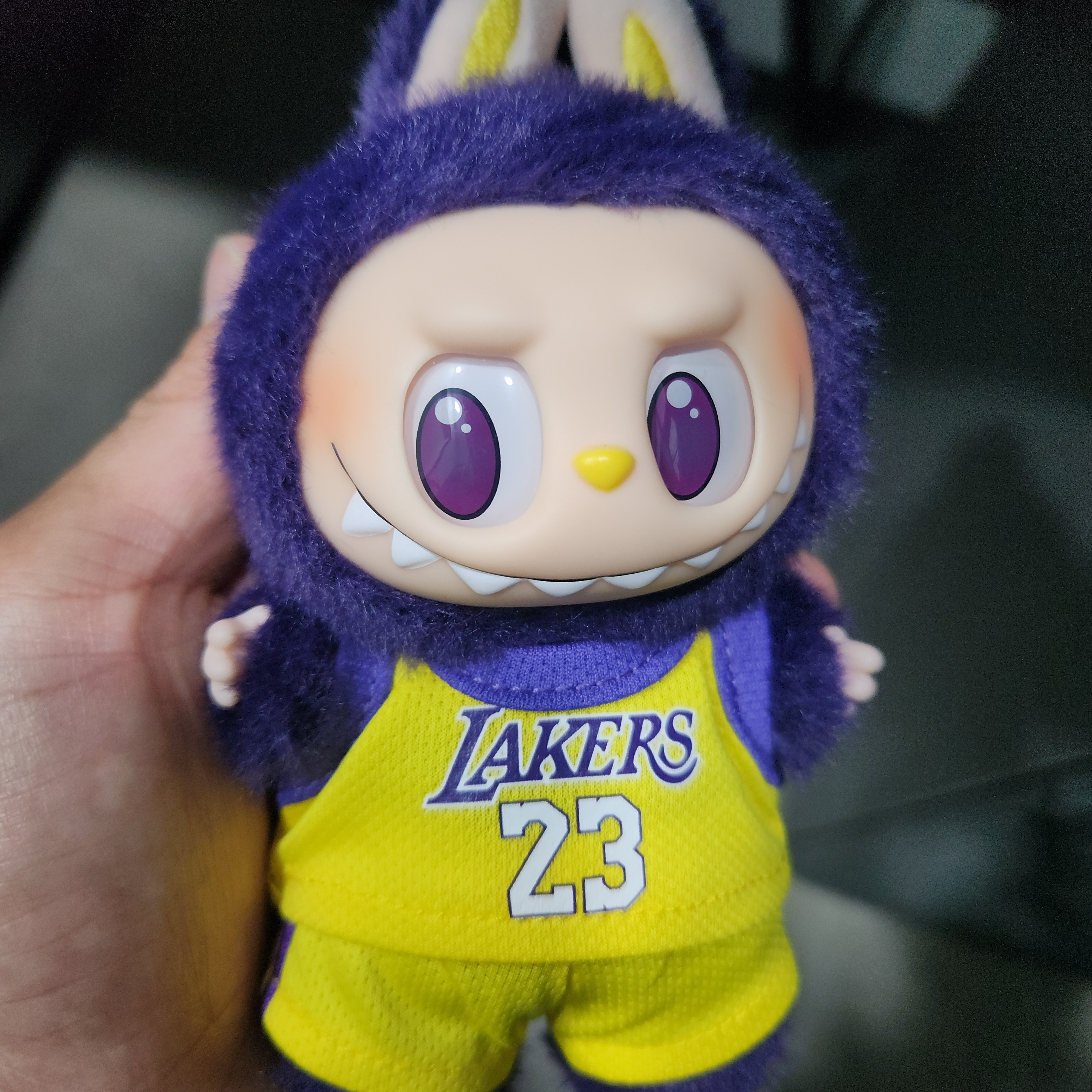 Pop Mart Labubu x Pronounce Lucky Fairy Toy Keyring 착용 스타일 - 2