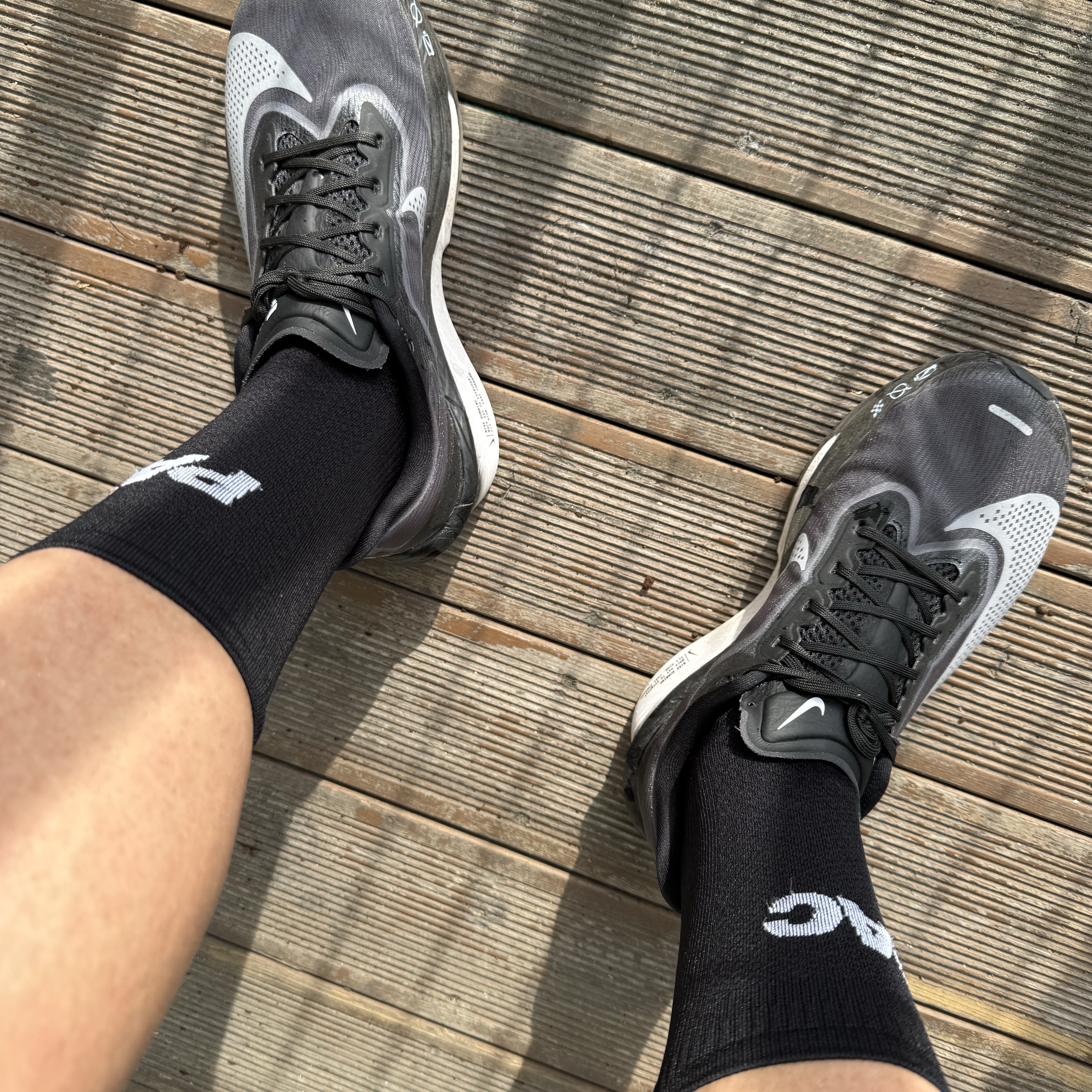 Nike Zoom Fly 6 Black Light Smoke Grey 착용 스타일