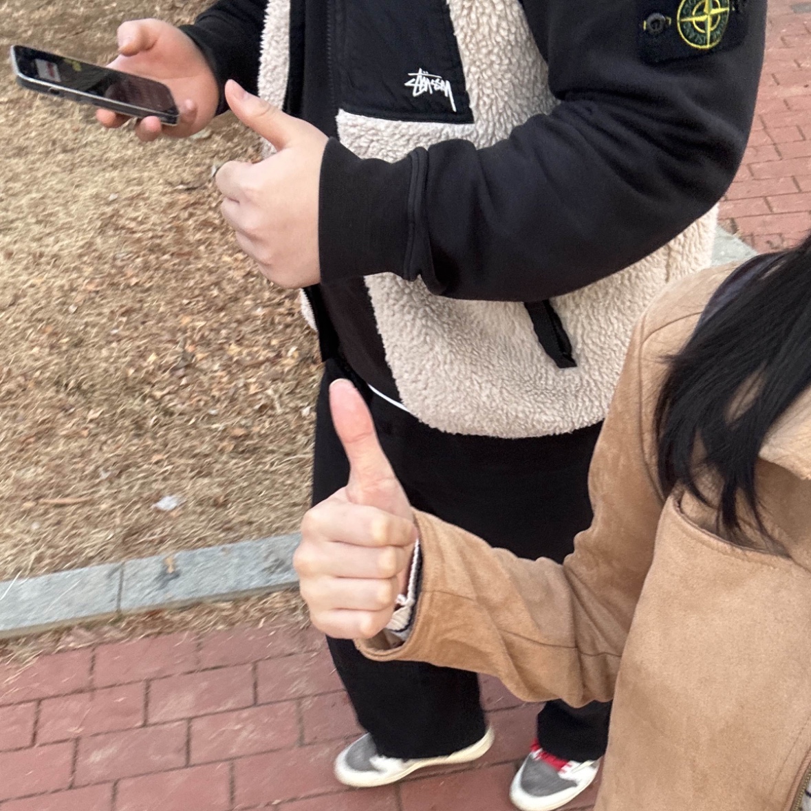 Stone Island 63020 Crewneck Sweatshirt Black - 22FW, Jordan 1 x Travis Scott Retro Low OG SP Sail and Ridgerock 착용 스타일