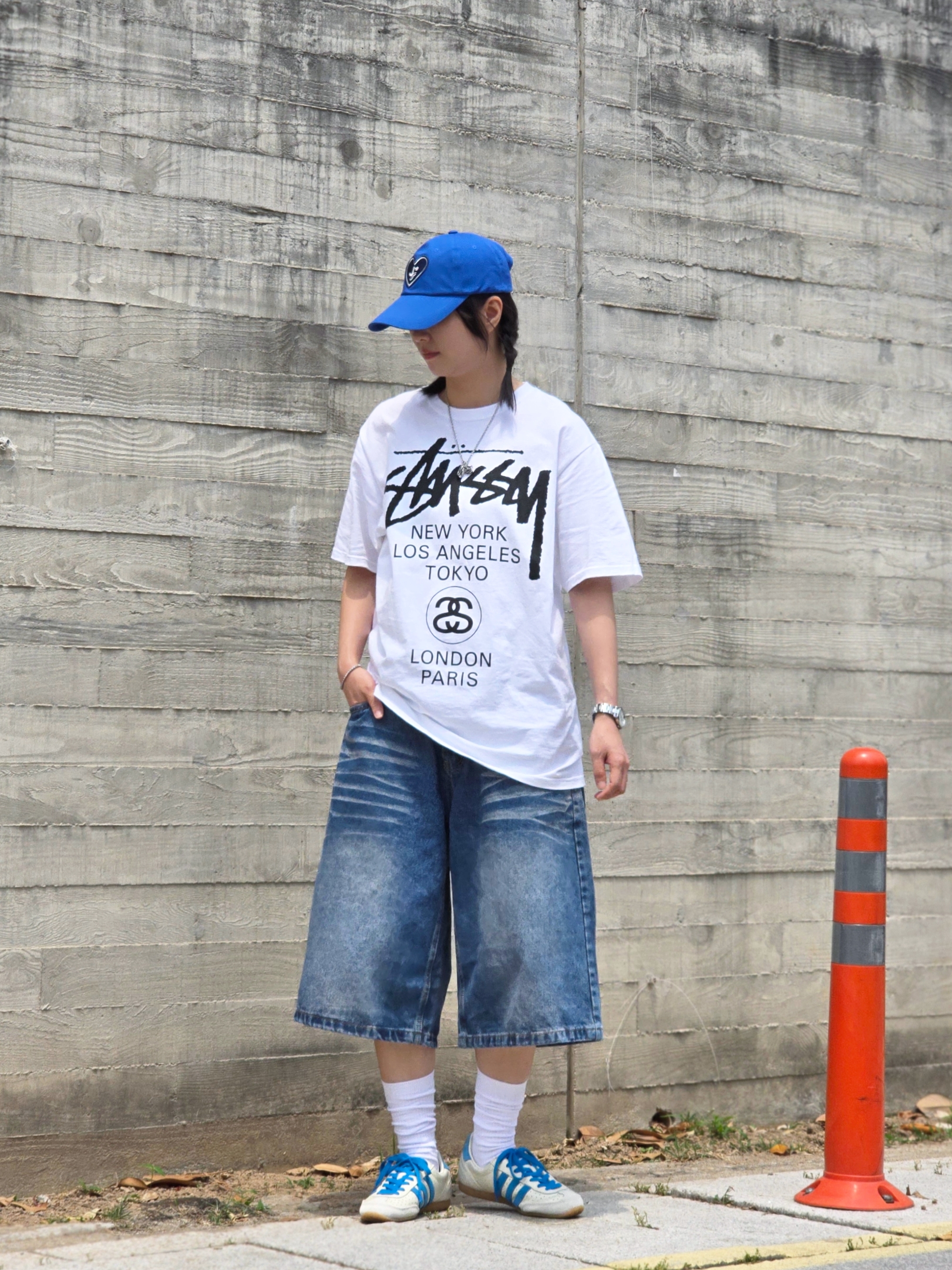 Stussy World Tour T-Shirt White 2024,2025, (W) Adidas Japan Cream White Blue 착용 스타일 - 2