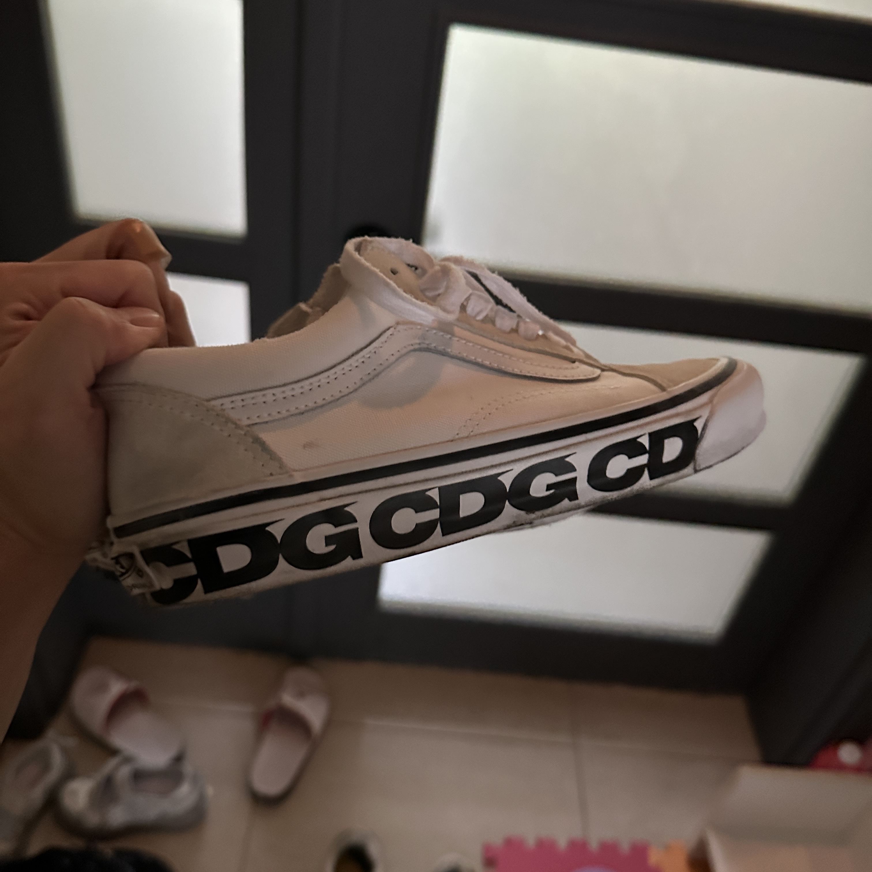 Vans Vault x CDG Old Skool LX White 착용 스타일