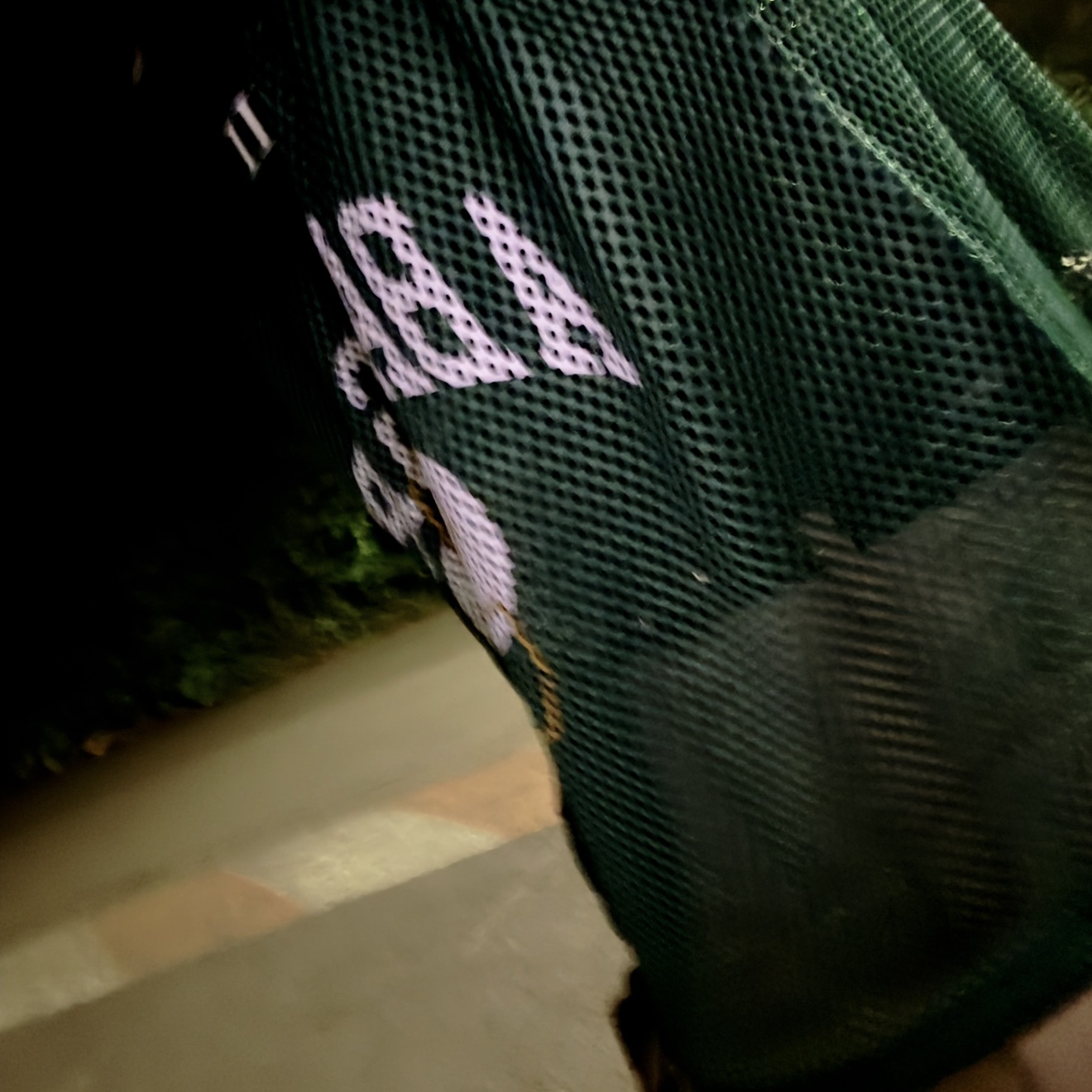 BAPE Line Camo Multi Logo Relaxed Fit Football Jersey Green, Nonnod Side Cargo Shorts Beige 착용 스타일 - 1