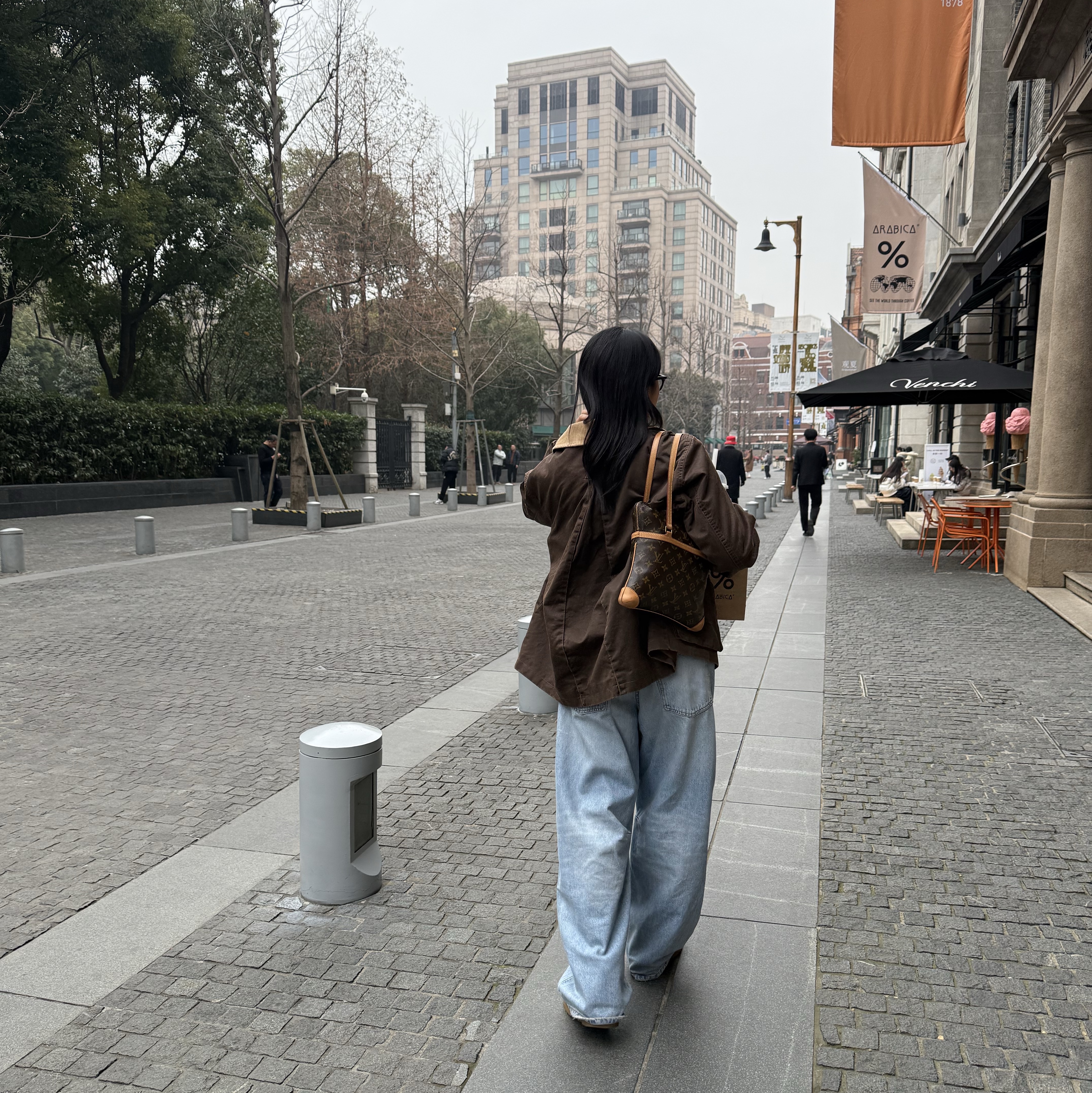 (W) UGG Classic Mini II Boots Chestnut 착용 스타일