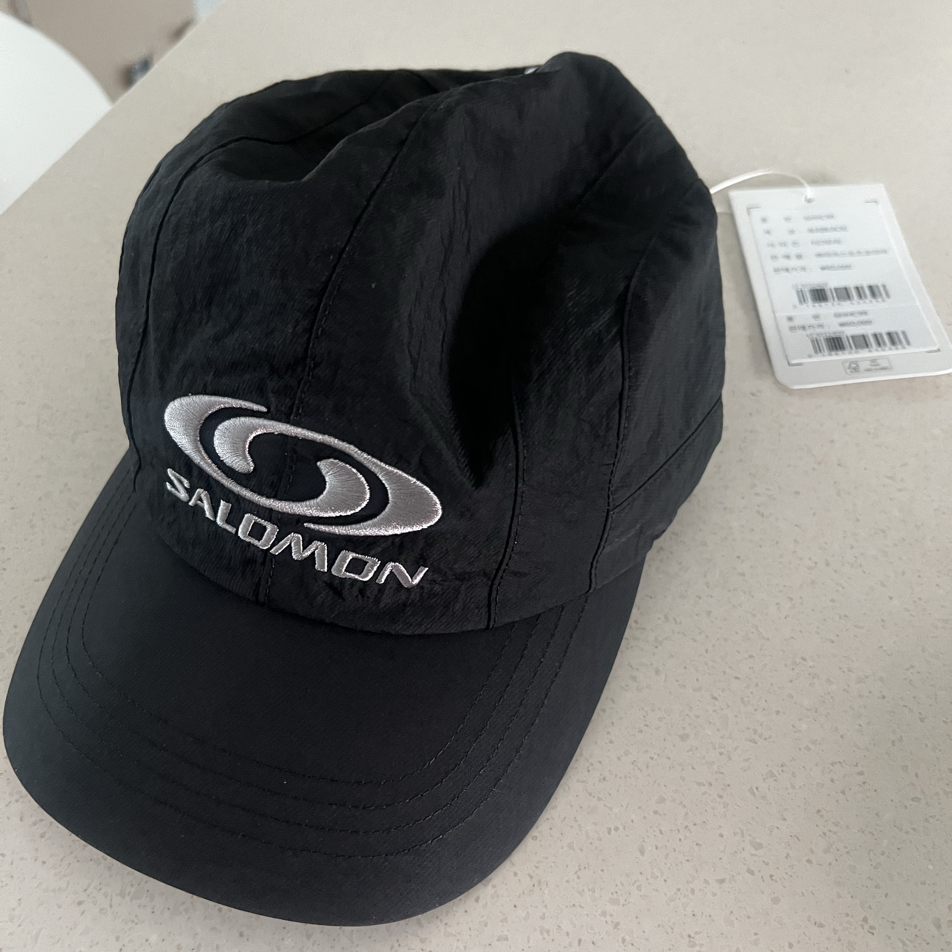 Salomon Link Camp Cap Black 착용 스타일