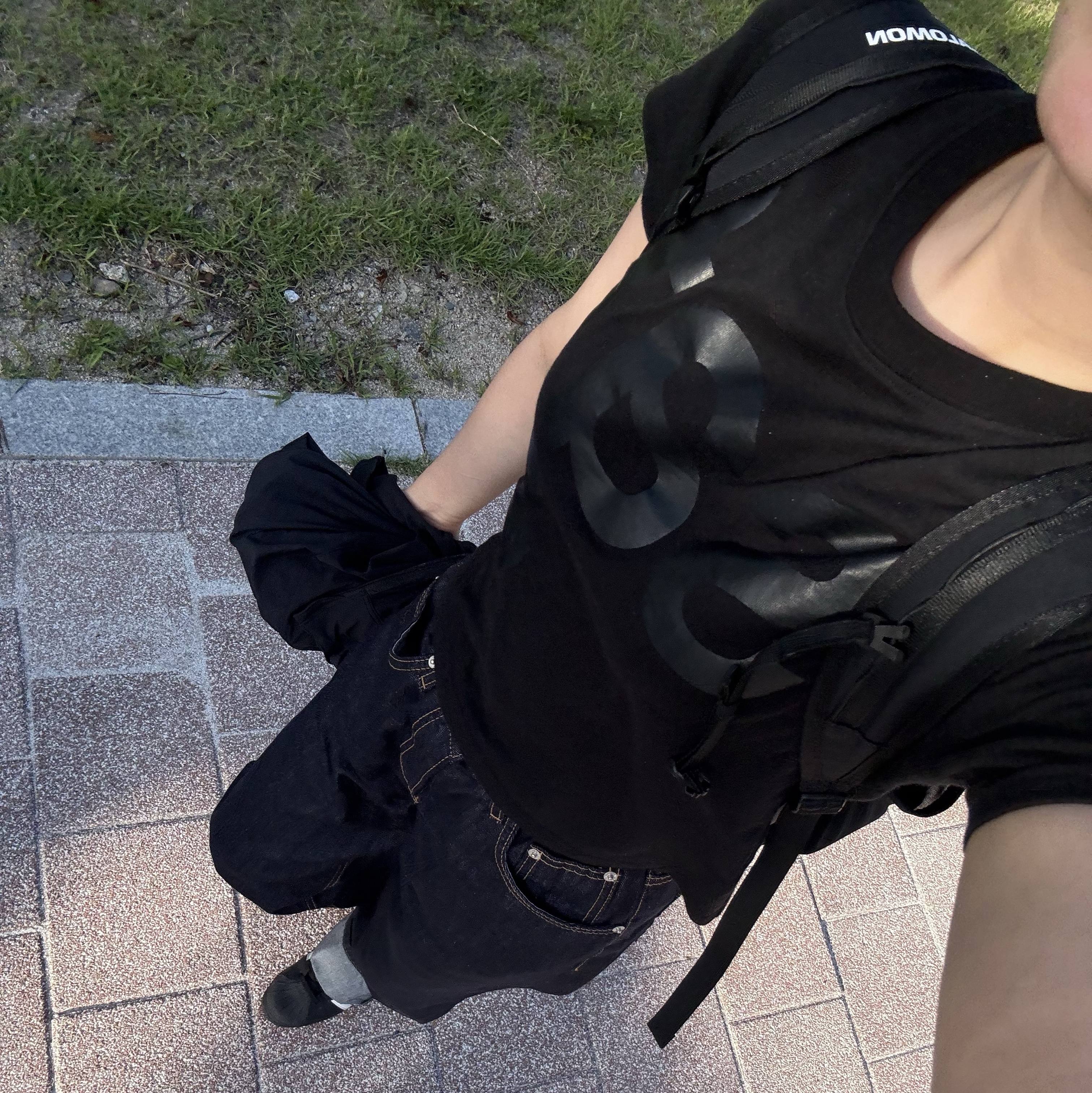 [KREAM 단독] Safarispot 1/2 Basic Safari T-Shirt Black 착용 스타일