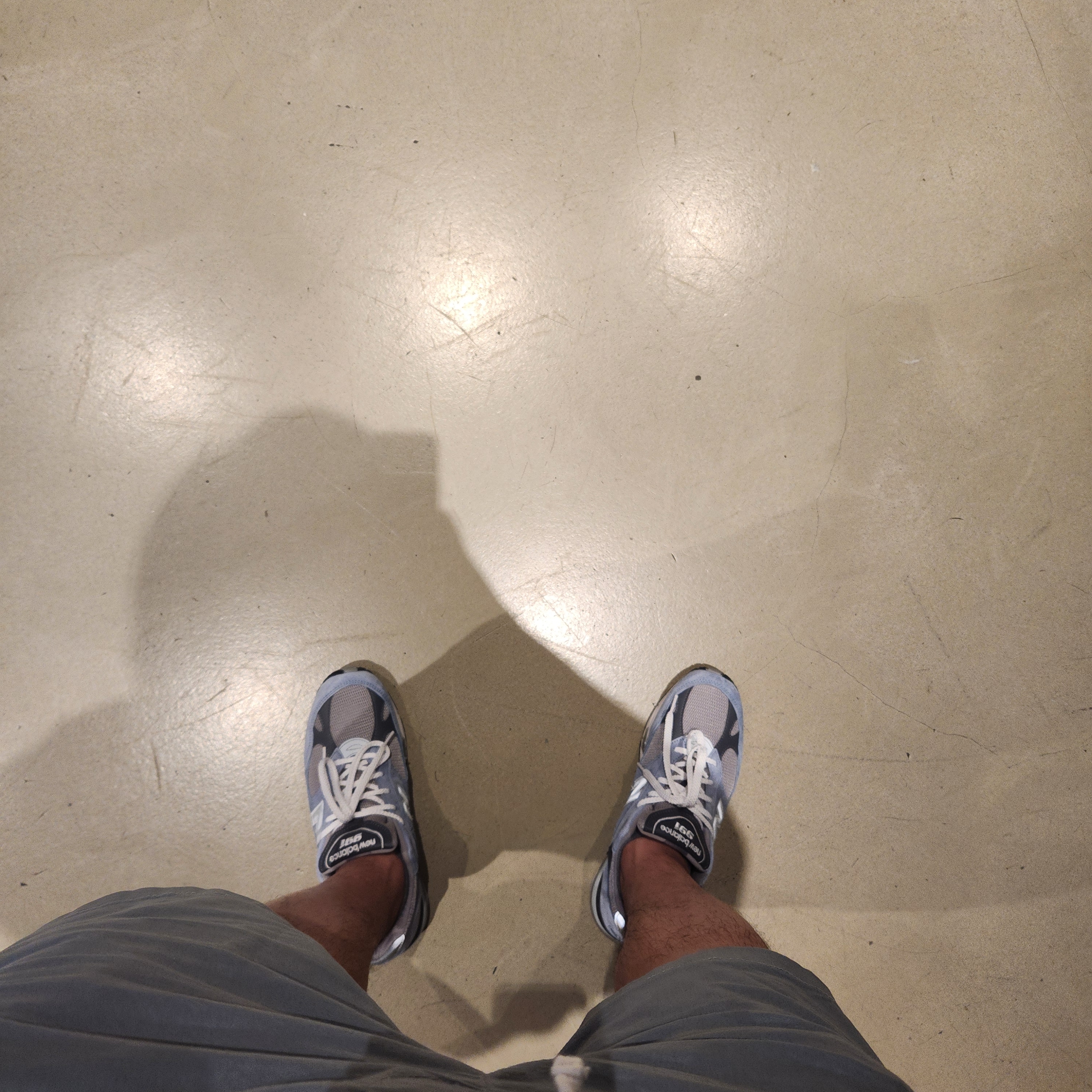 New Balance 991 Made in UK Dusty Blue 착용 스타일