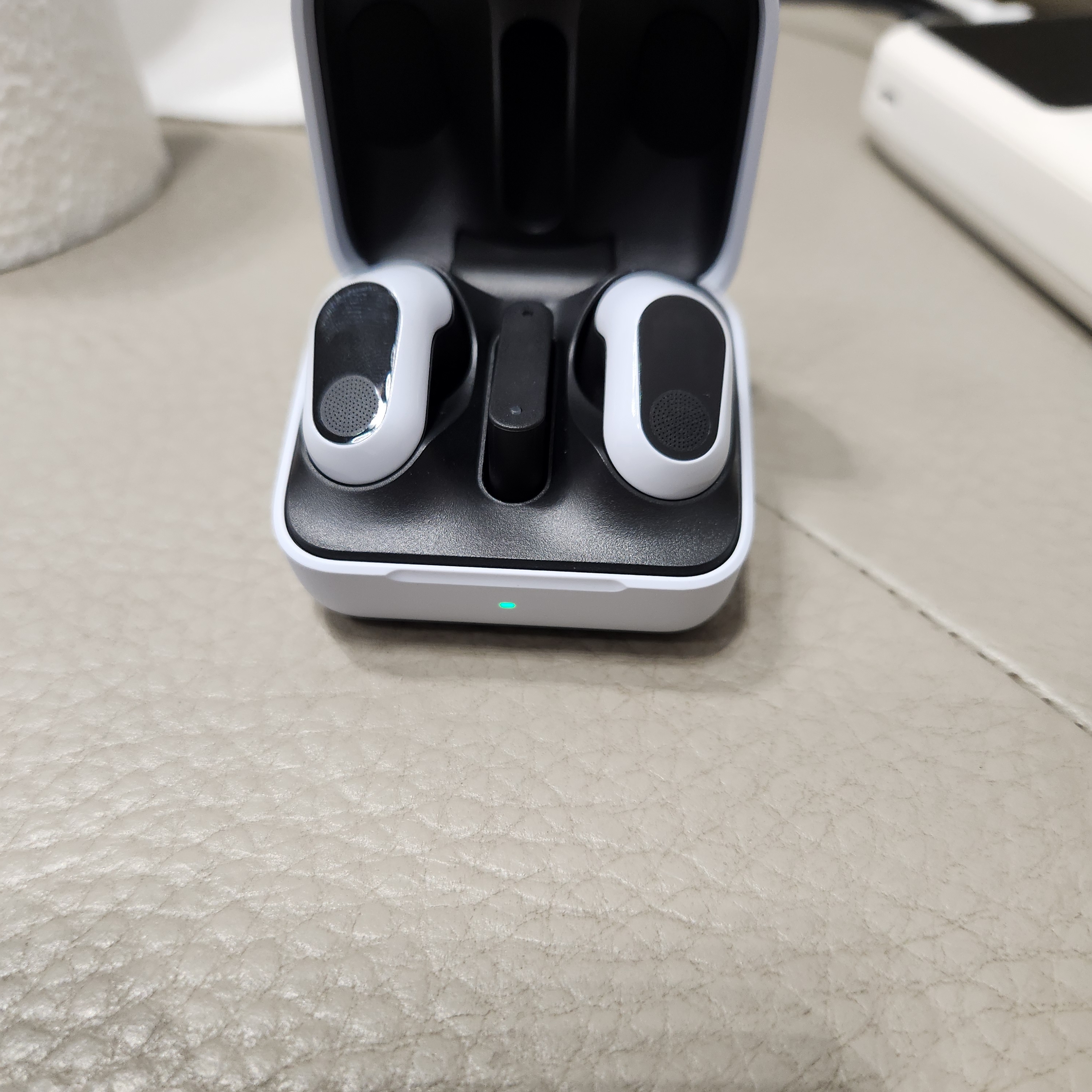 Sony INZONE Buds White (Sony Korea Ver.) 착용 스타일