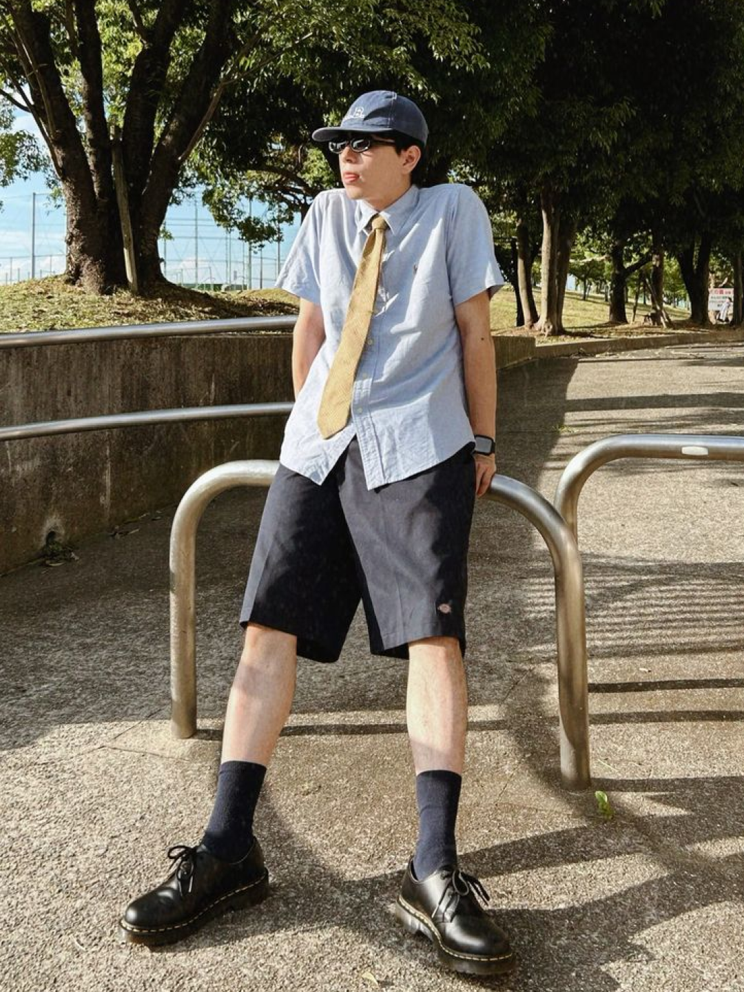 Dr. Martens Adrian Smooth Black, Dr. Martens 1461 Smooth Black 착용 스타일 - 5