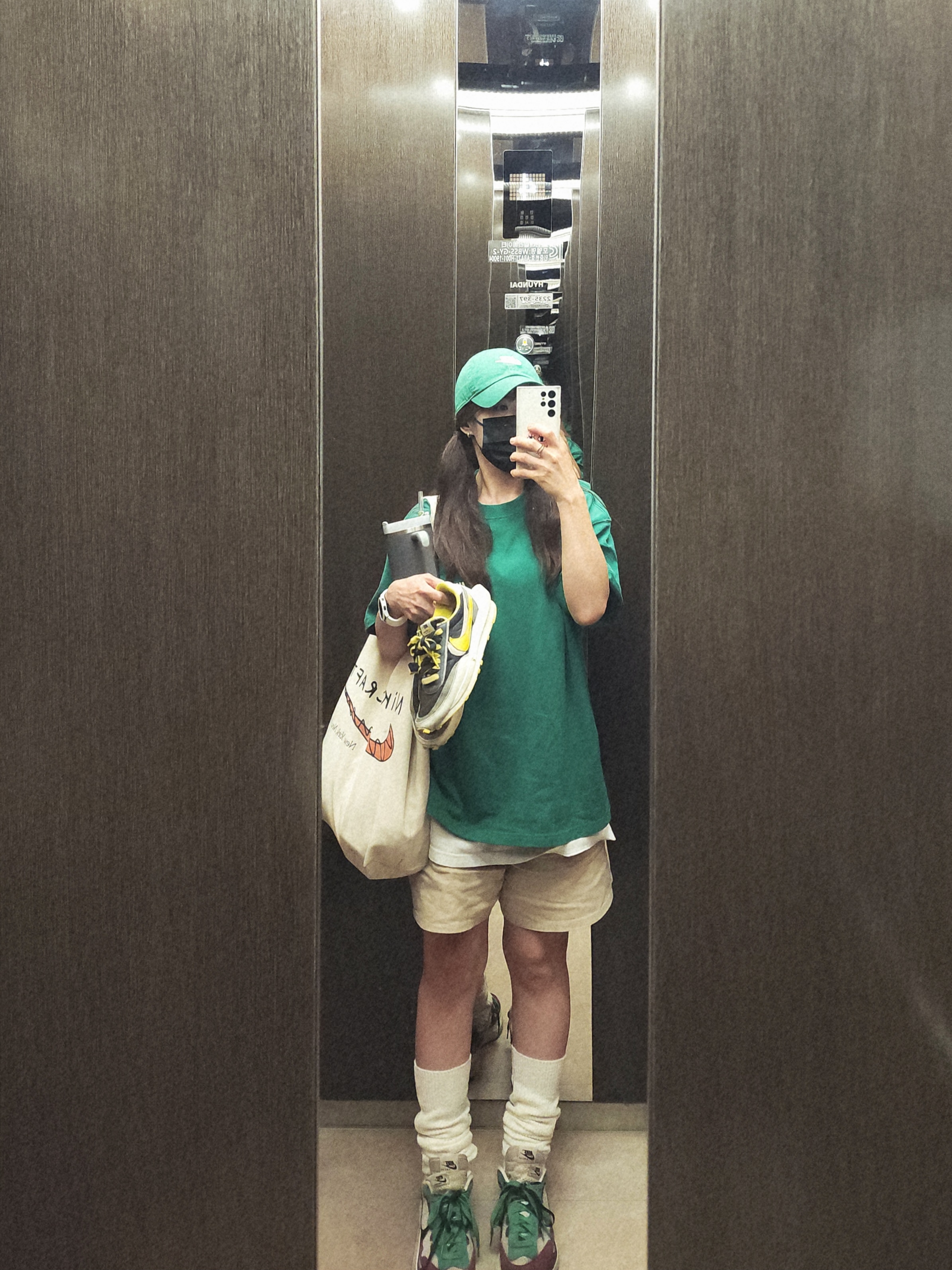 Nike Heritage 86 Futura Washed Cap Gorge Green, Nike x Sacai x Undercover LDWaffle Black Bright Citron 착용 스타일