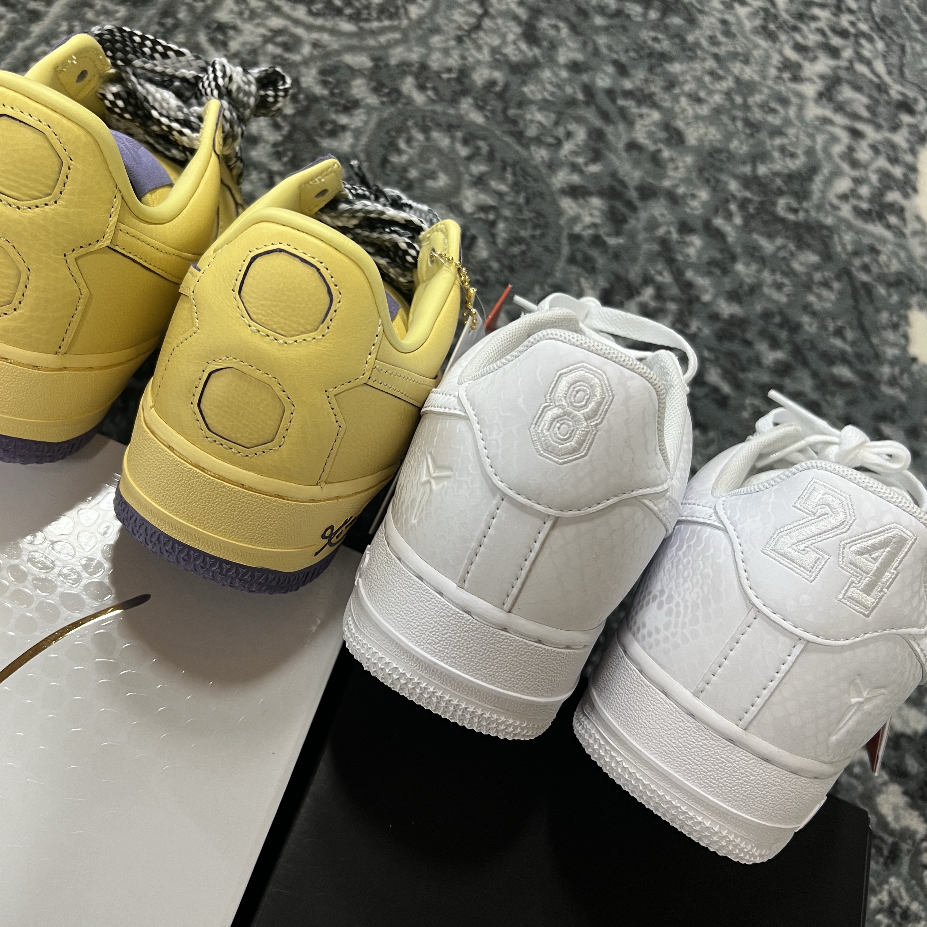 Nike Air Force 1 Low Protro Soft Yellow, Nike x Kobe Bryant Air Force 1 Low Triple White 착용 스타일 - 1