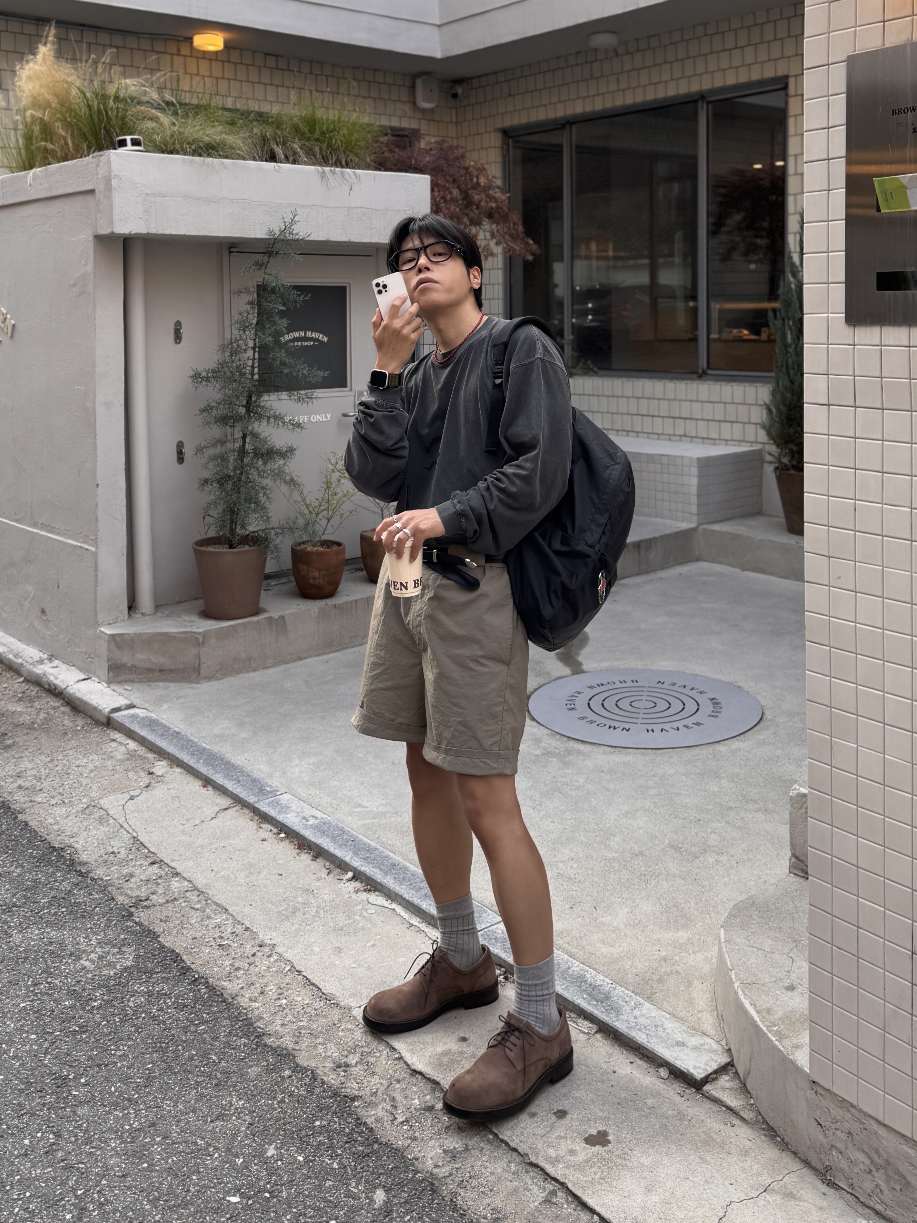 Gentle Monster x Maison Margiela MM113 Black Clear, CDG Backpack Black 착용 스타일 - 1