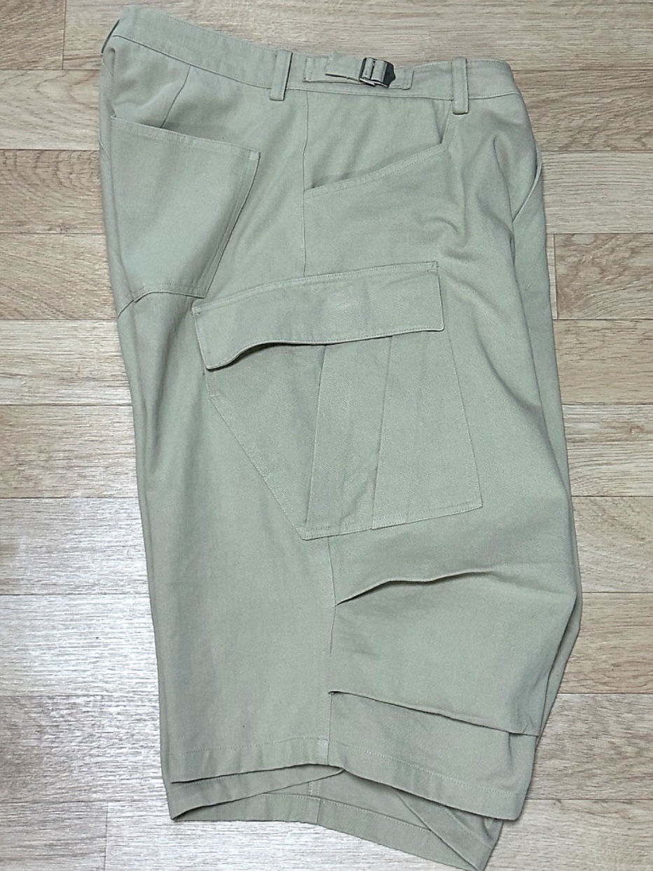 Nonnod Side Cargo Shorts Beige 착용 스타일