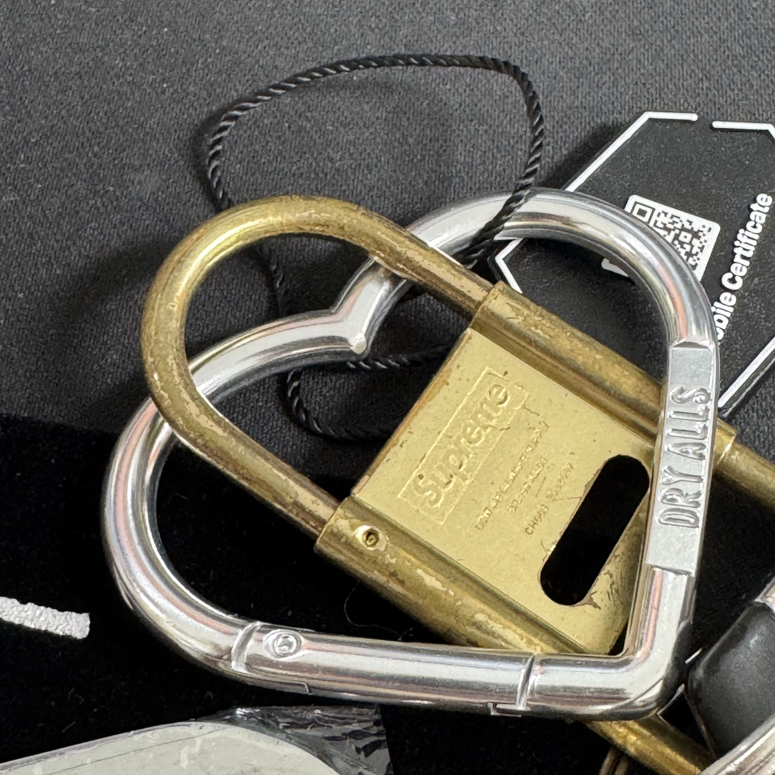 Human Made Heart Carabiner Silver 착용 스타일