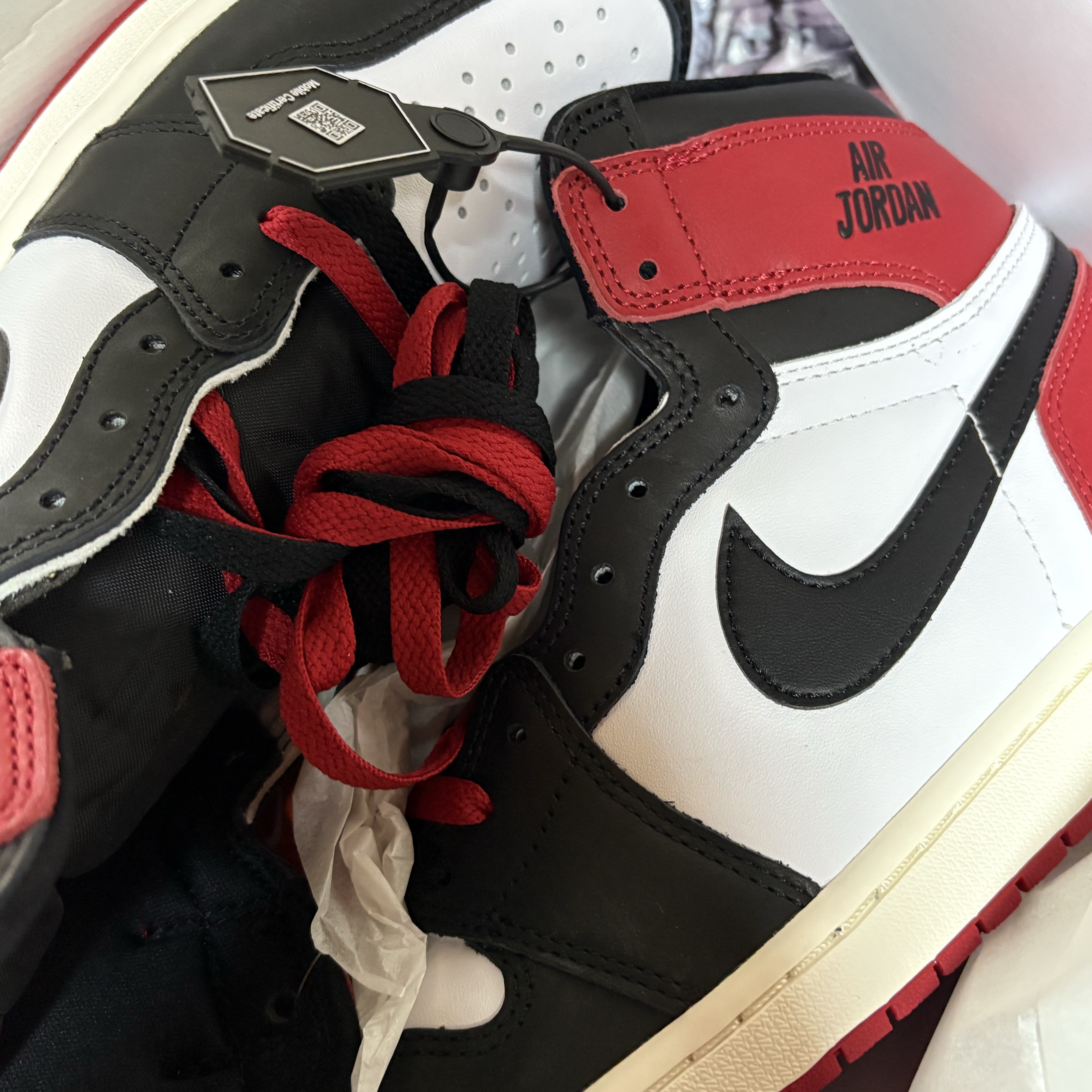 Jordan 1 Retro High OG Black Toe 착용 스타일 - 1