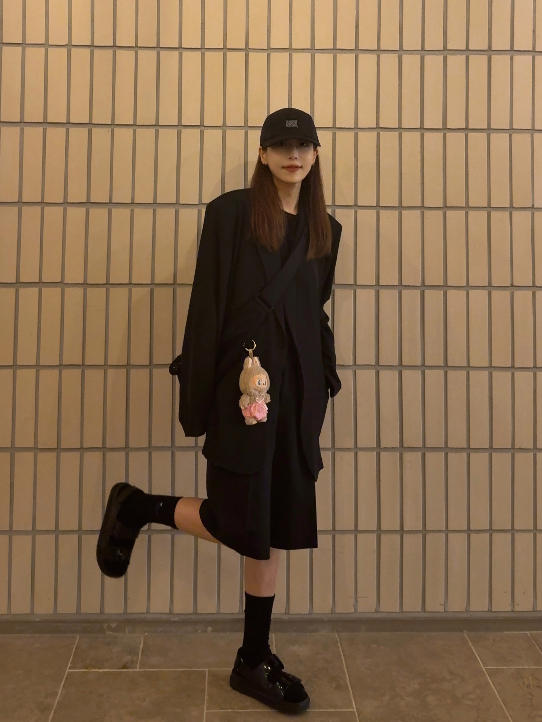 Supreme x Marithe Francois Girbaud Sport Camp Cap Black - 25SS, Pop Mart Labubu The Monsters Labubu Tasty Macarons Series Toffe Keyring 착용 스타일 - 1