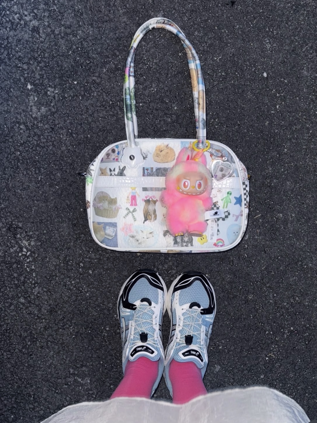 UnsteadyMarket Collage Tote Bag, Pop Mart Labubu The Monsters Highlight Series Sealed Case (1 Blind Box) 착용 스타일
