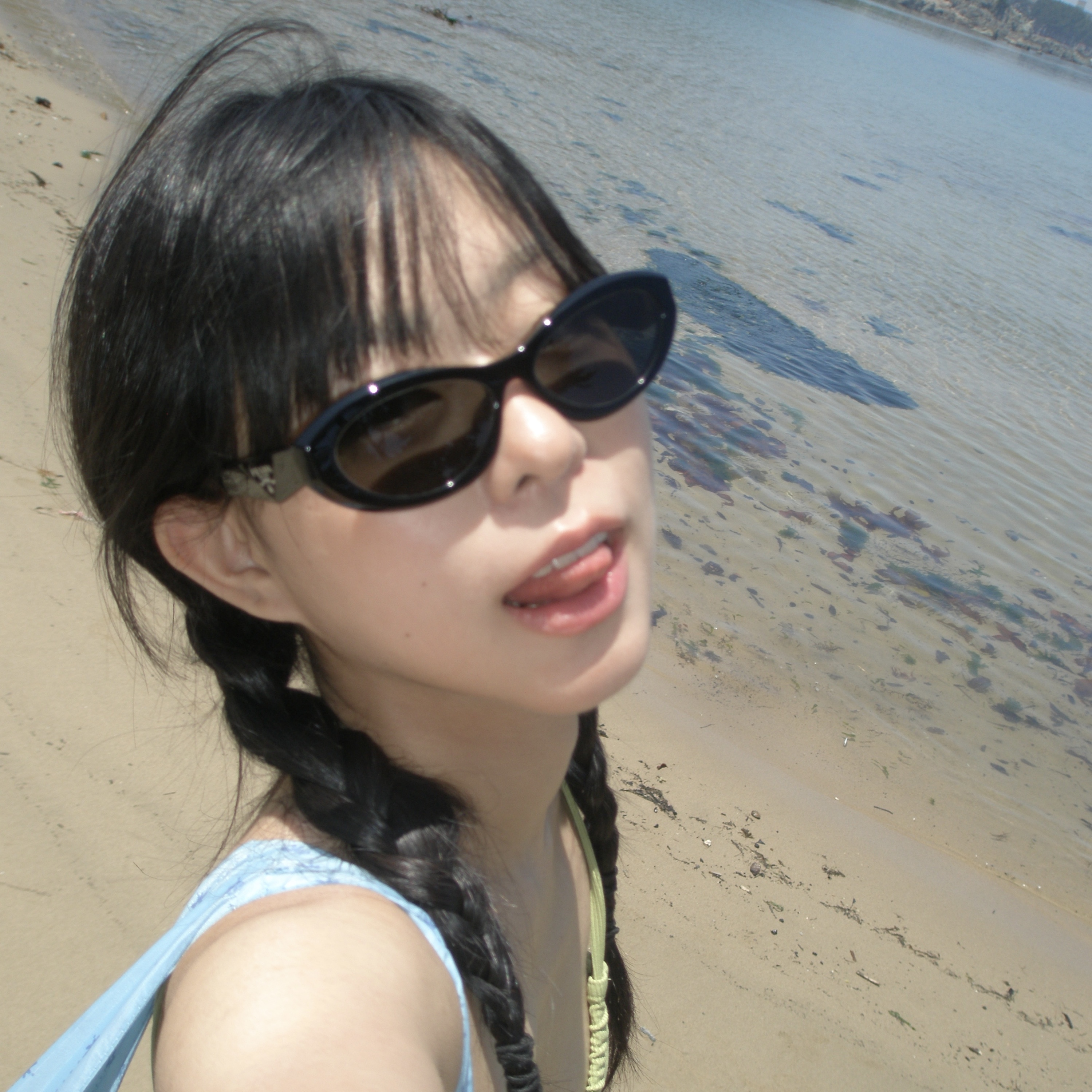 Prada Symbole Sunglasses Slate Gray Lenses Alternative fit 착용 스타일 - 3