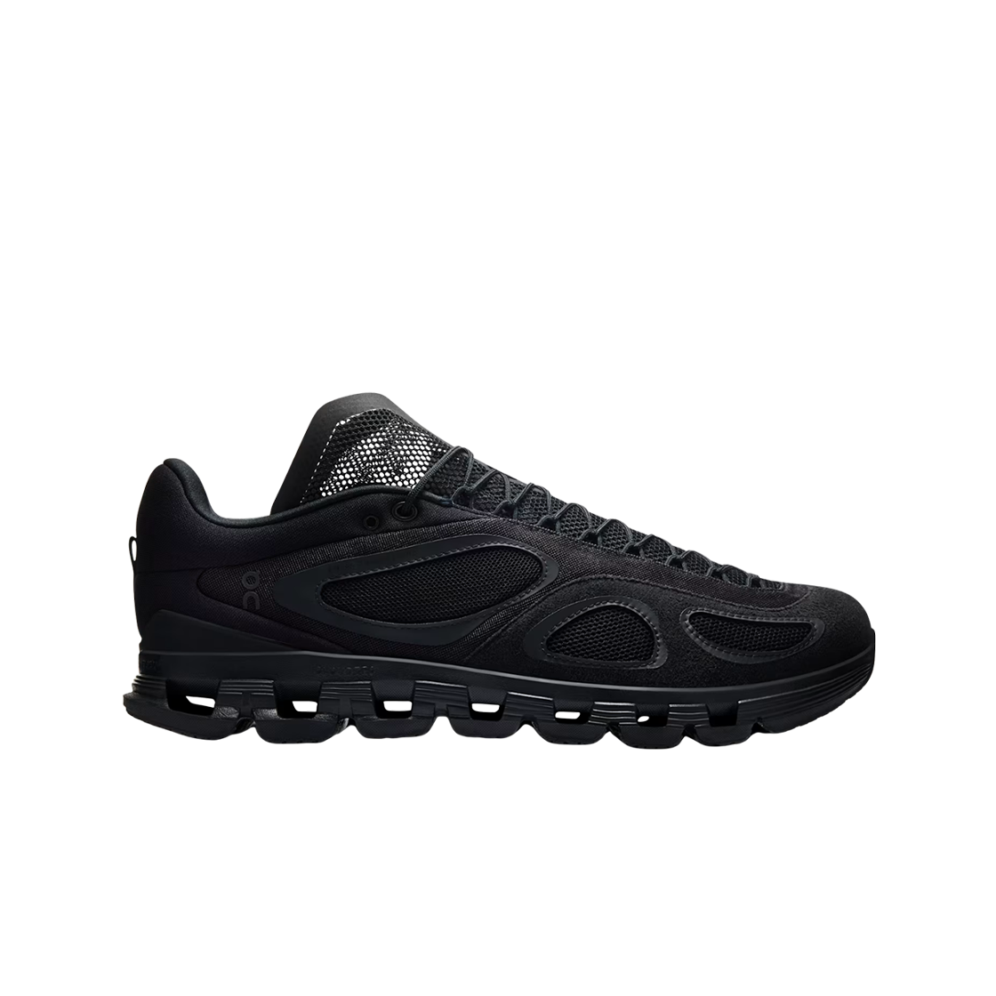 온 러닝 x FKA 트위그스 클라우드 블랙(On Running x FKA Twigs Cloud Black)