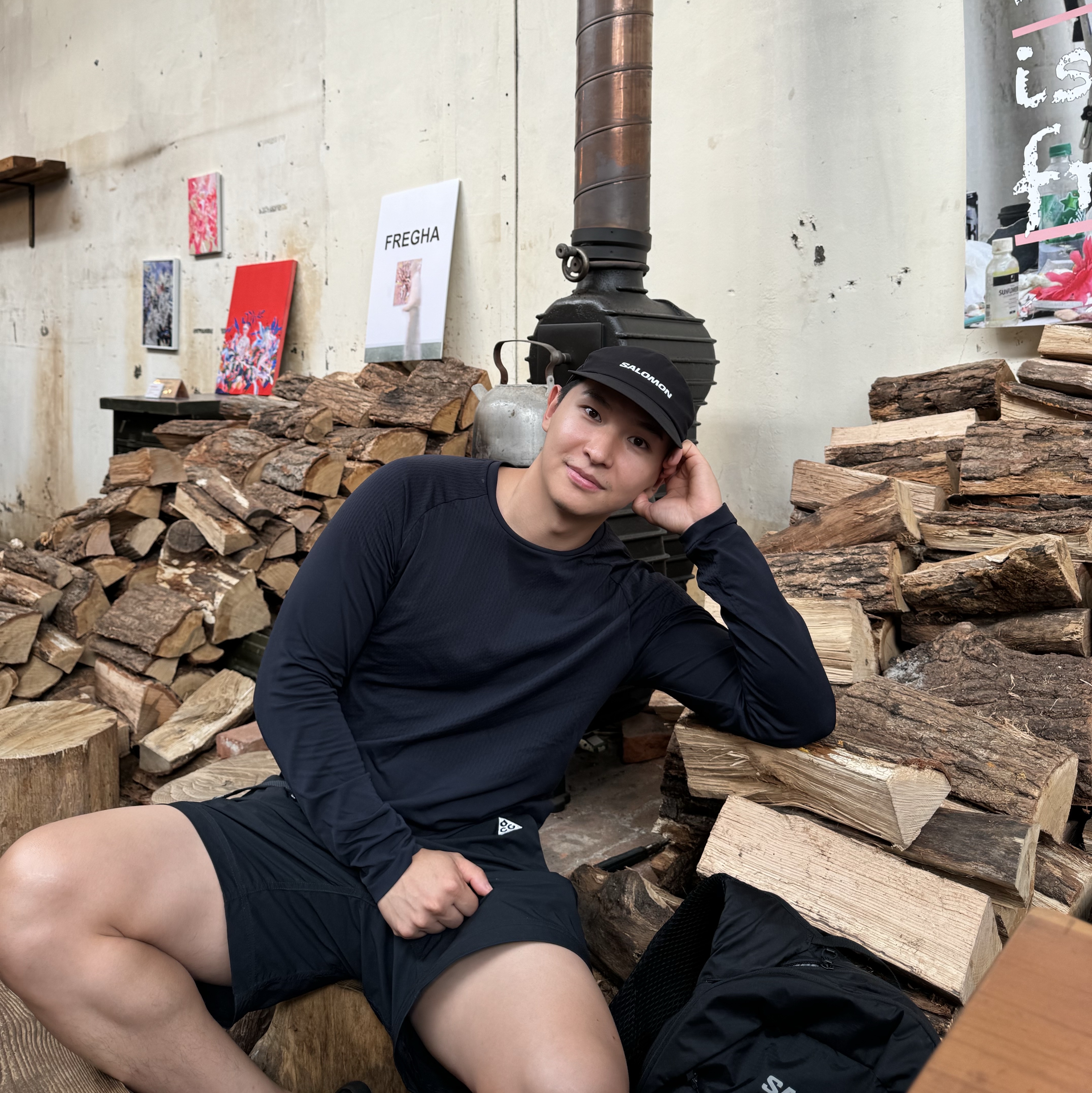 Salomon 5 Panel Cap Deep Black, Nike ACG Orb Weaver UV Repel Oversized Shorts Black Anthracite - Asia 착용 스타일
