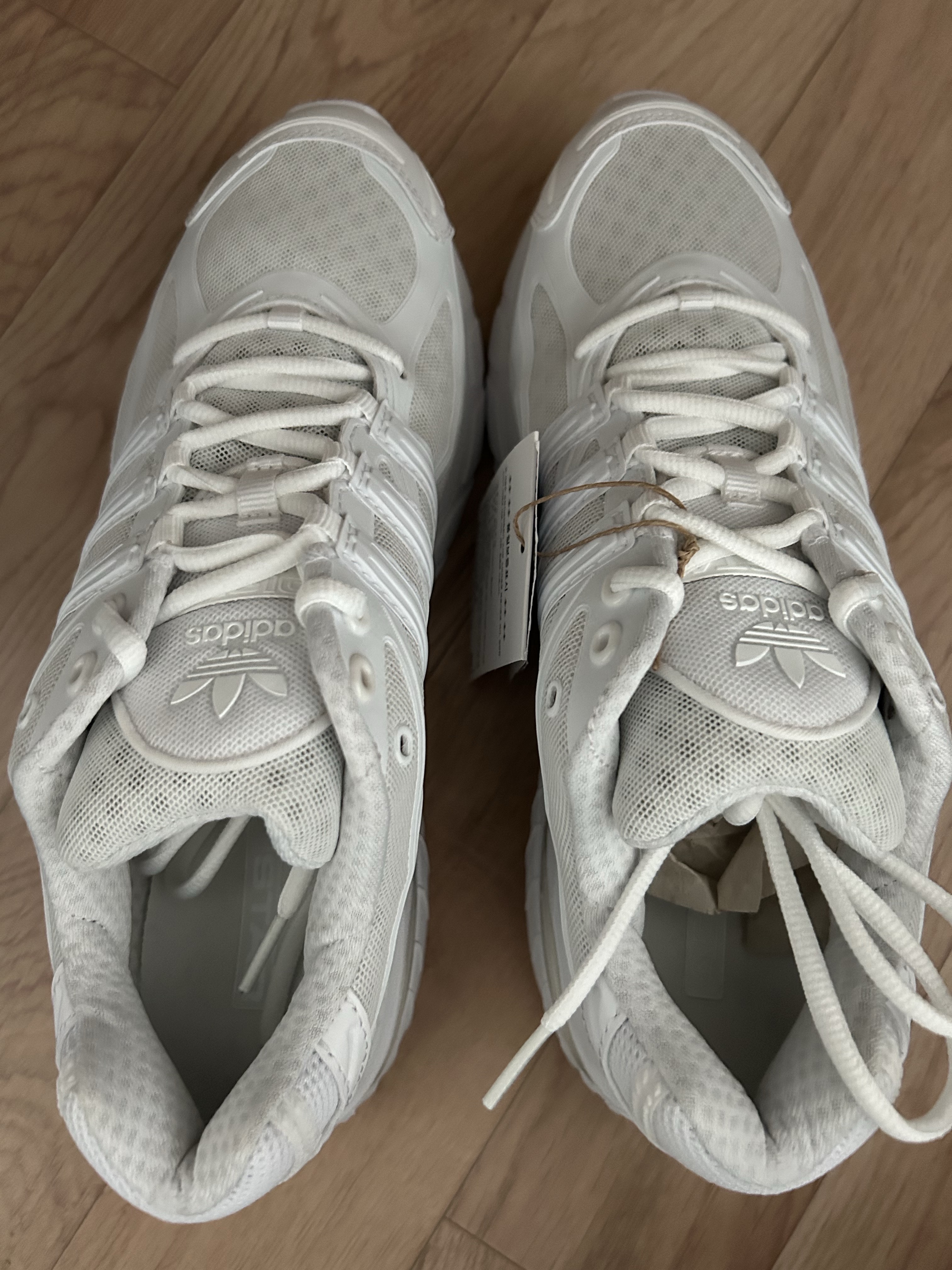 Adidas Adistar Cushion Cloud White Crystal White 착용 스타일