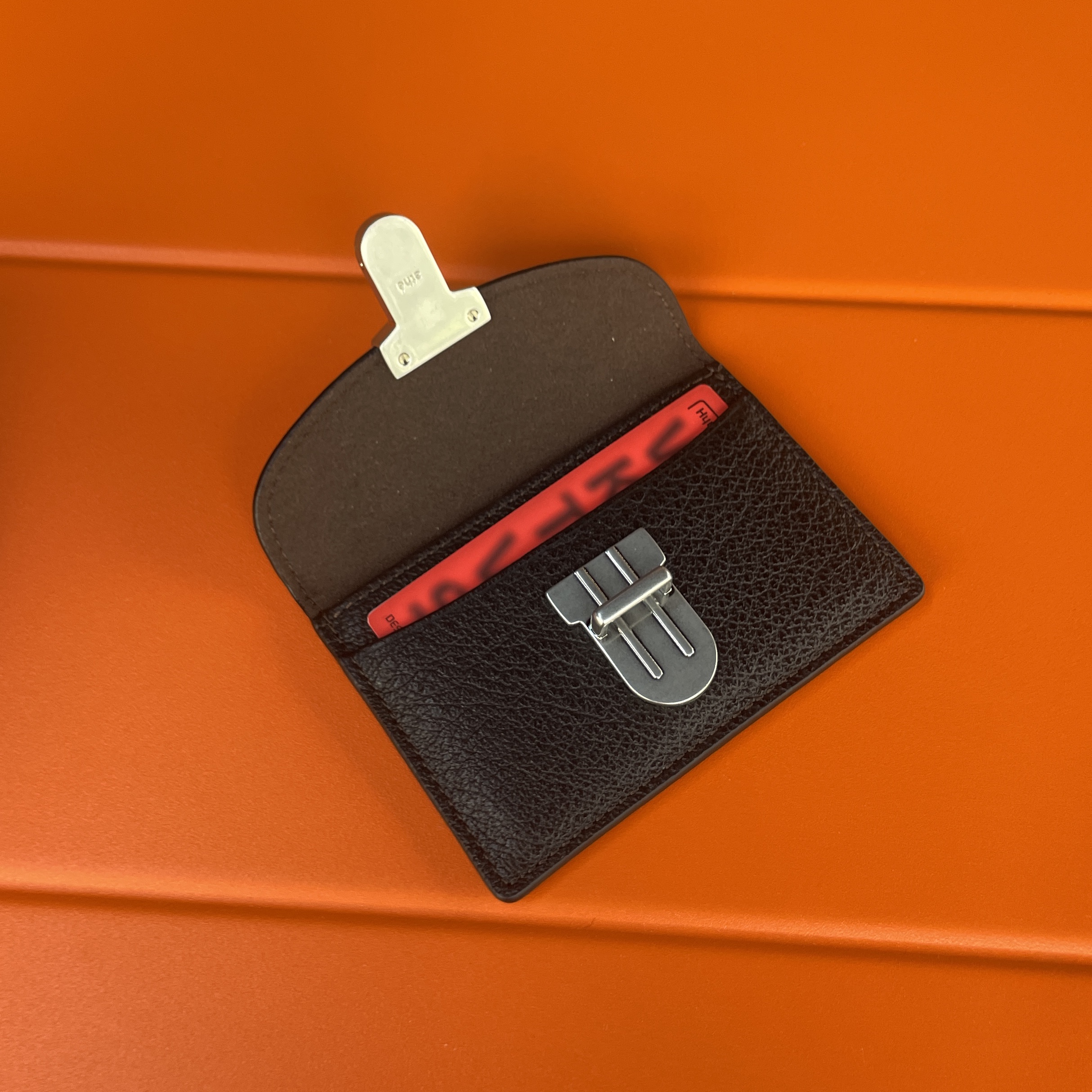 Athe garcon Flat Card Holder Black Noir 착용 스타일 - 2