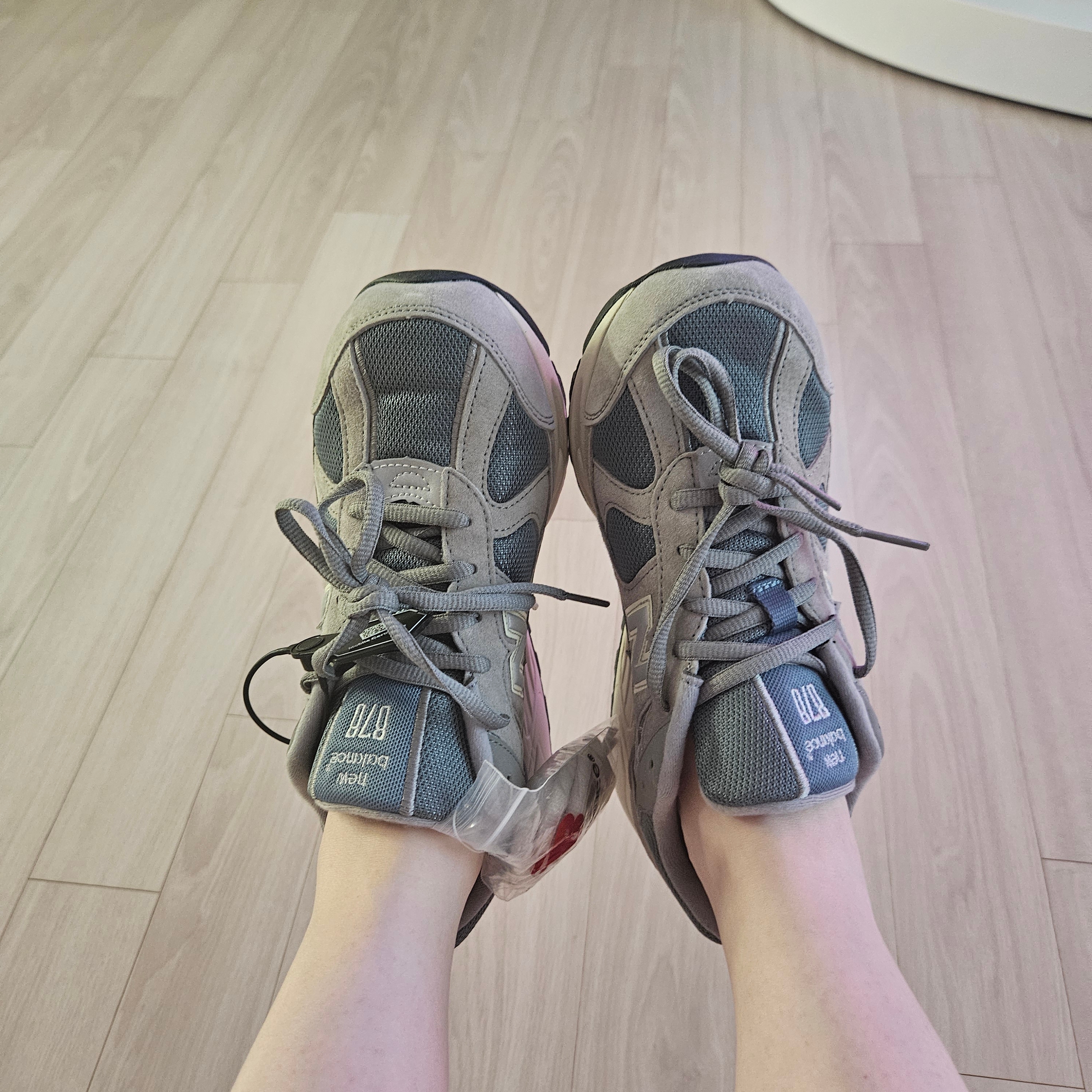 New Balance 878 Steel Blue 착용 스타일
