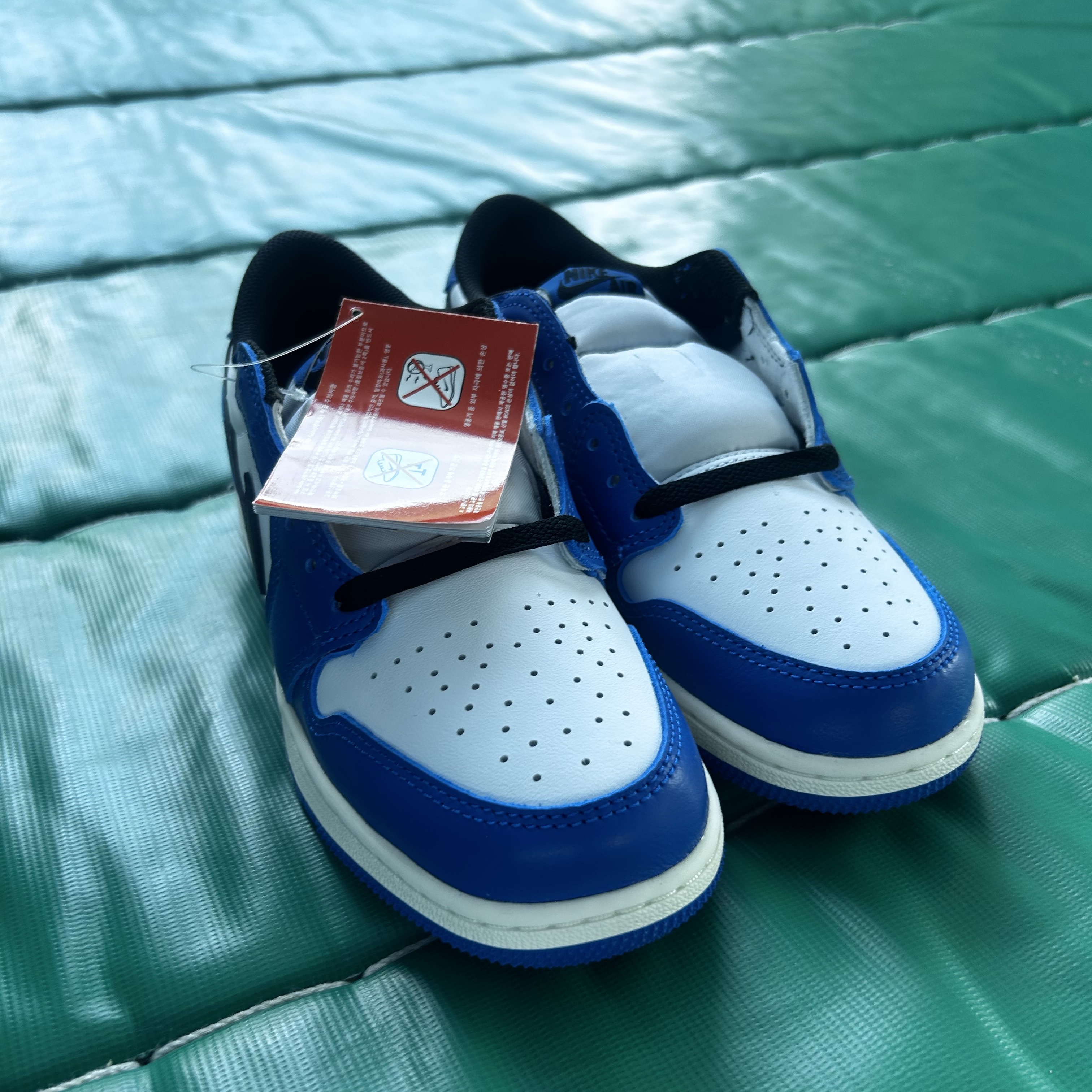 Jordan 1 Retro Low OG Game Royal 착용 스타일
