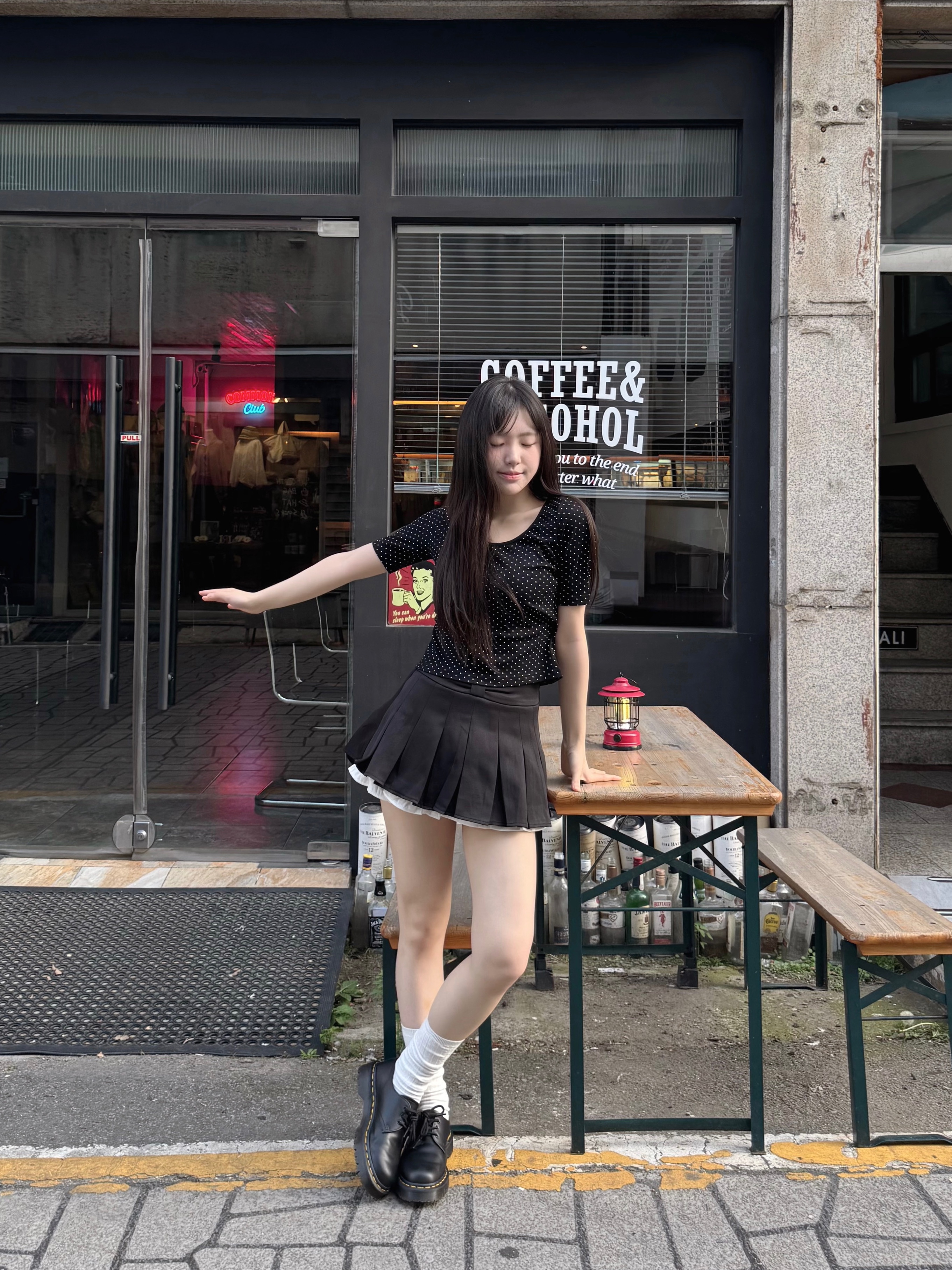 Dr. Martens 1461 Bex Black 착용 스타일 - 2