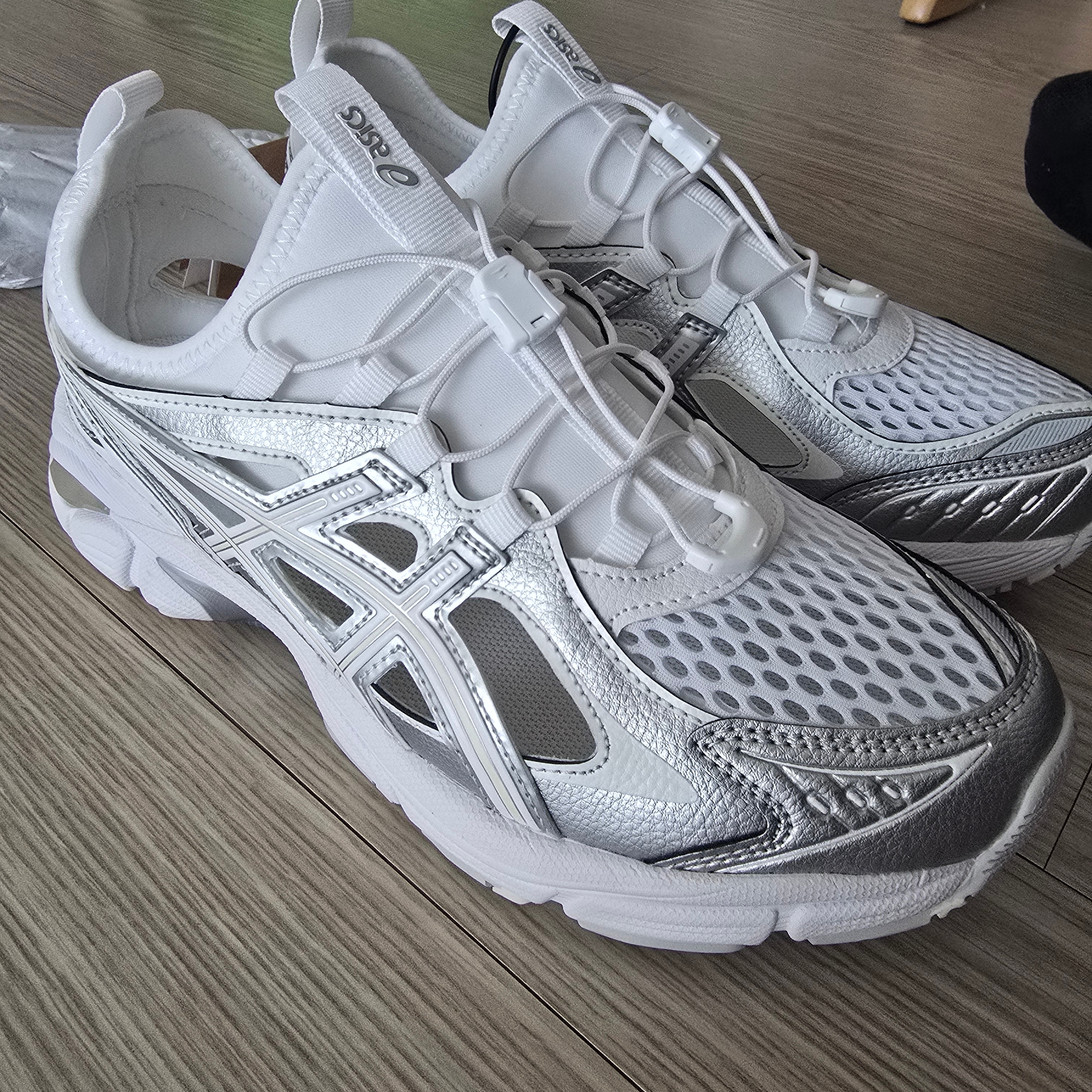 Asics GT-2160 Breeze White Pure Silver 착용 스타일