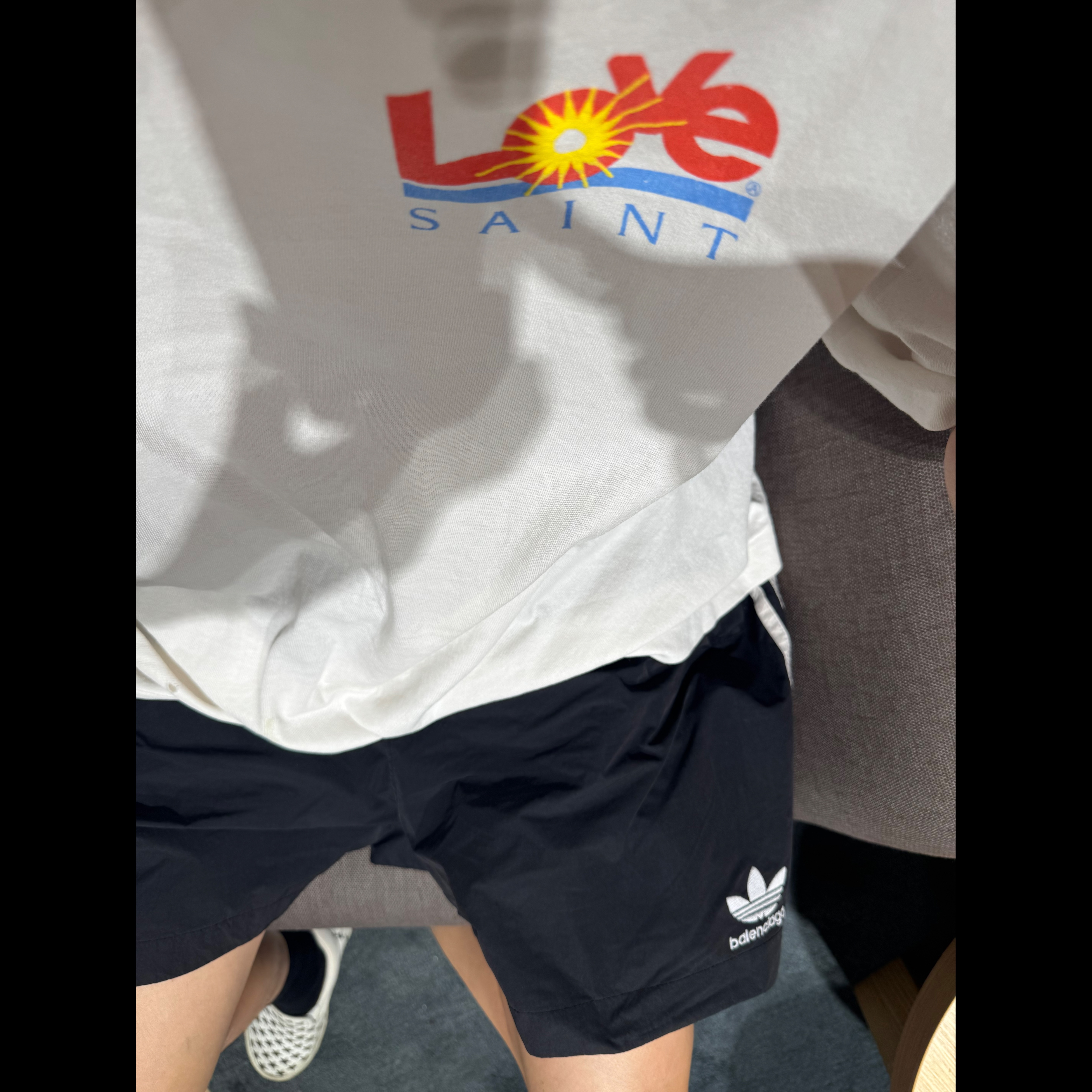 Saint Mxxxxxx Love S/S T-Shirt White - 25SS, Balenciaga x Adidas Performance Poplin Large Shorts Black 착용 스타일