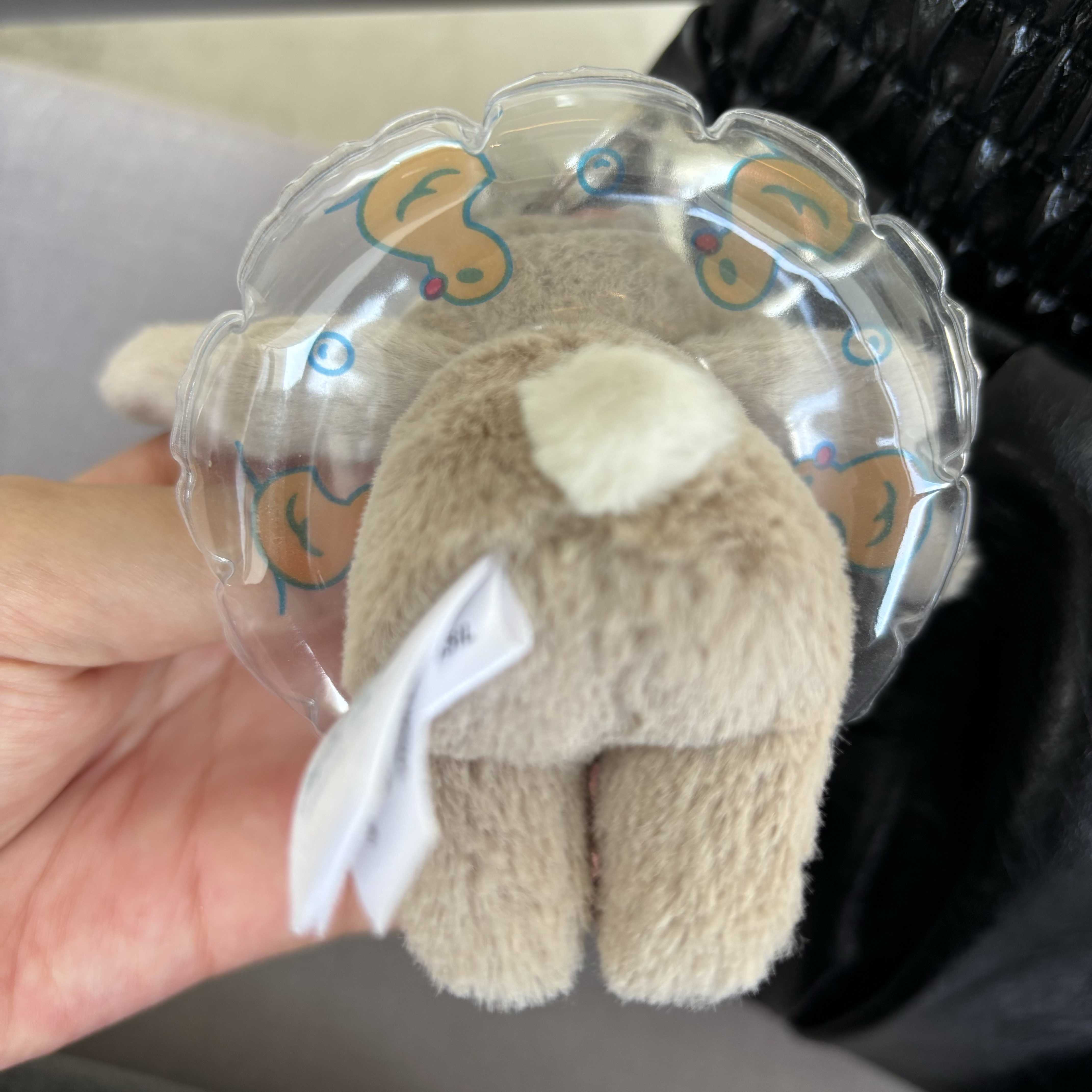 Jellycat Bashful Bunny Bag Charm Beige, Vivienne Westwood Half Moon Card Holder Black 착용 스타일 - 5
