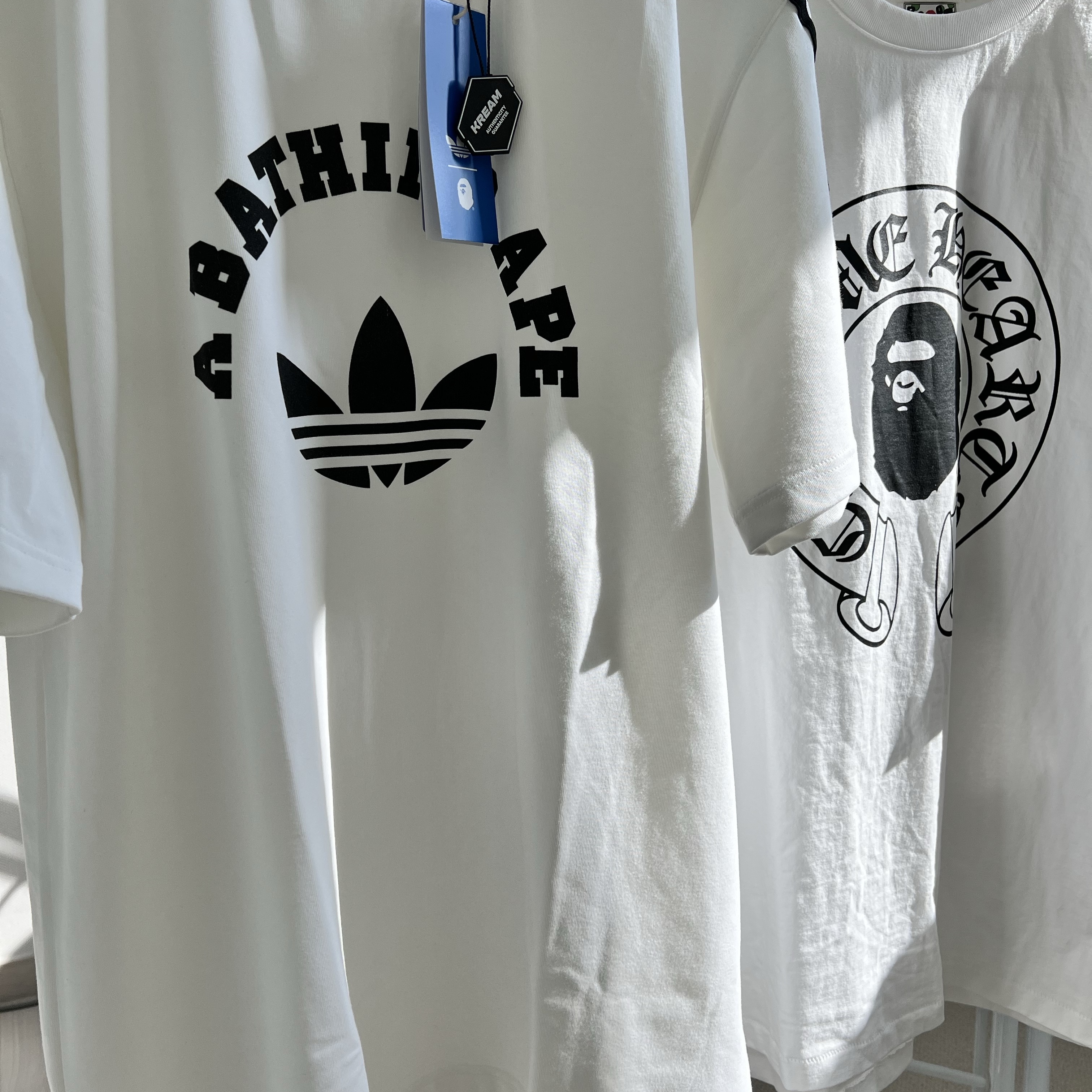 Adidas x BAPE T-Shirt White - US Sizing 착용 스타일 - 2