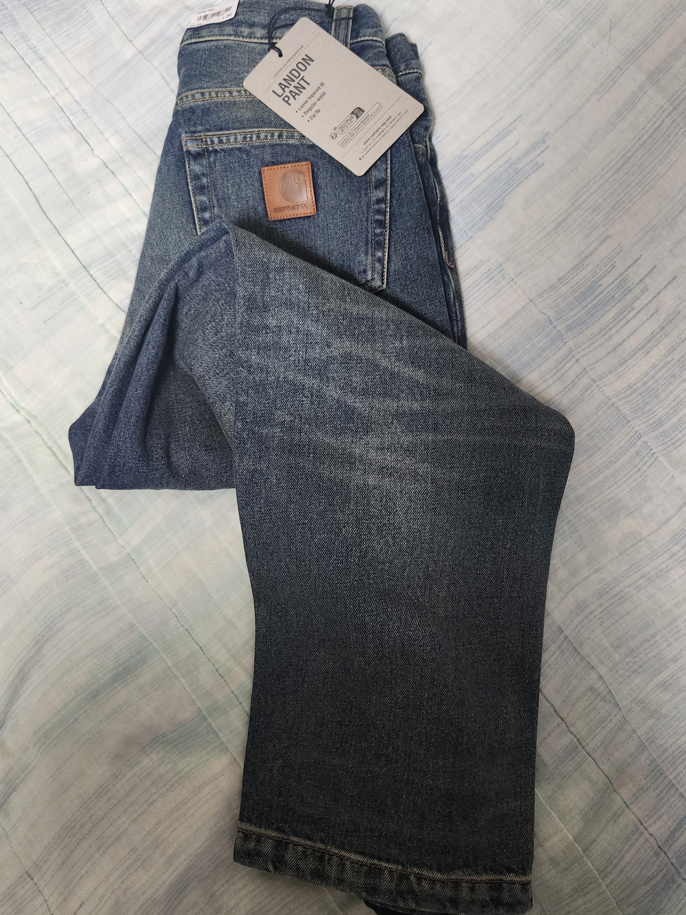 Carhartt WIP Landon Pants Blue 착용 스타일