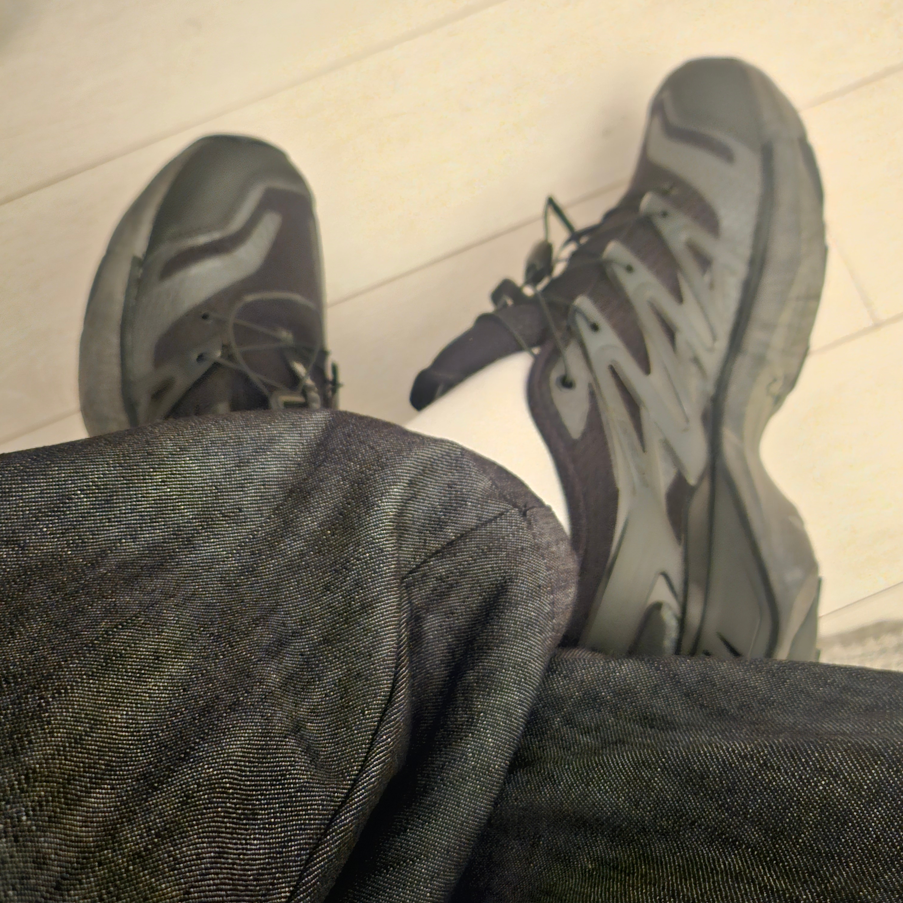 Salomon XT PU.RE ADV Black Phantom, Gallery Dept. Souvenir T-Shirt Black 착용 스타일