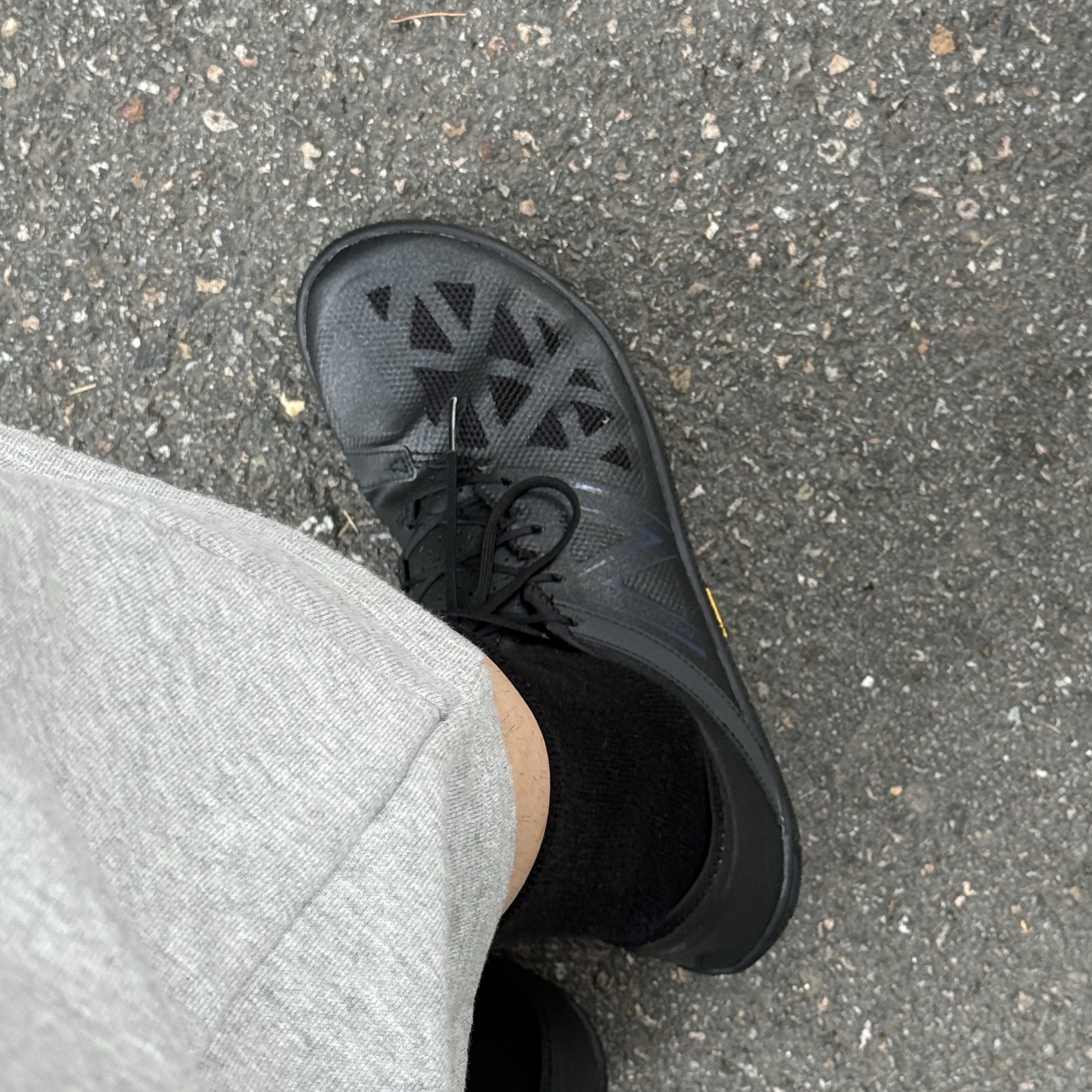 New Balance x Junya Watanabe Man UX200L Black 착용 스타일 - 2