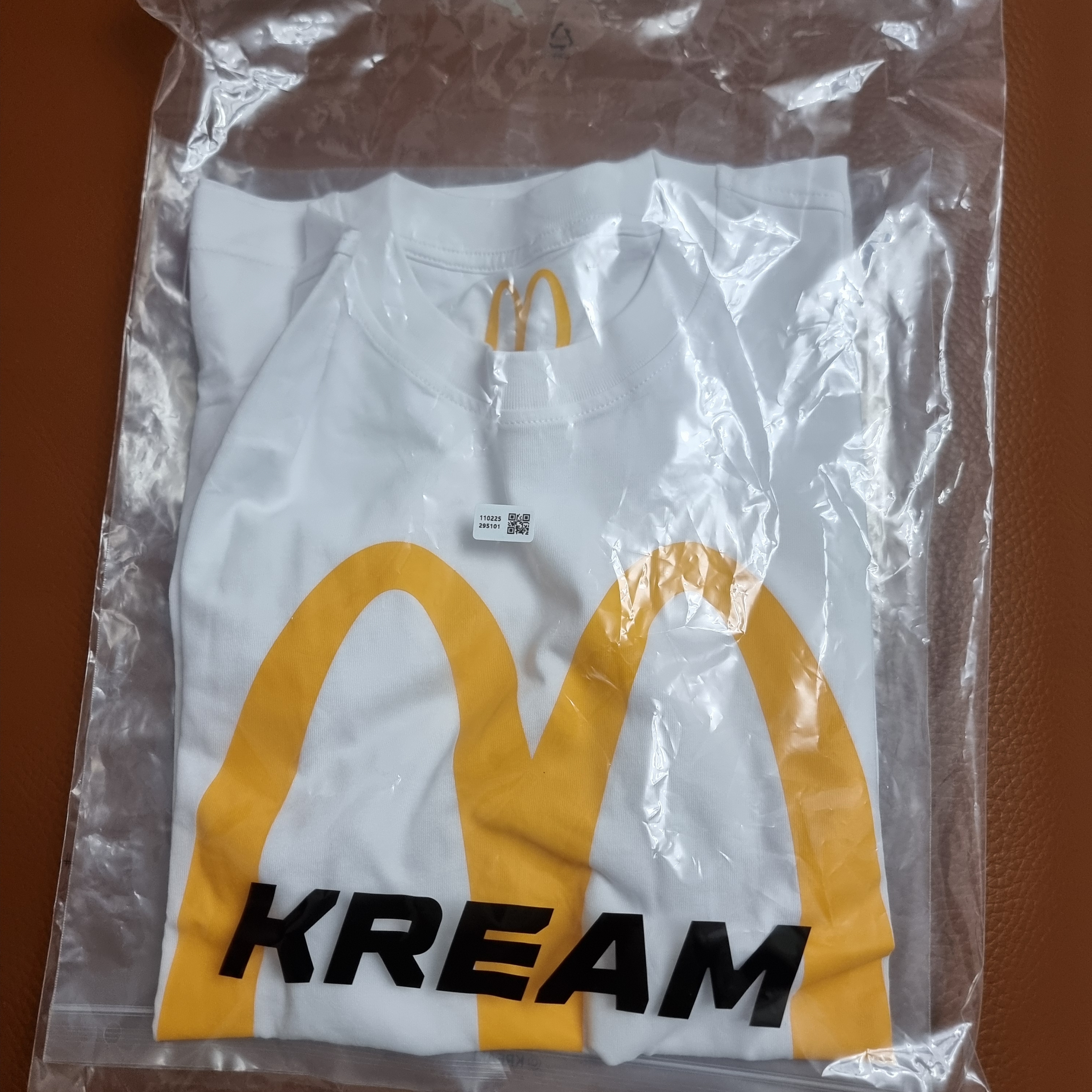 Palace x McDonald's Logo T-Shirt White - 23FW 착용 스타일