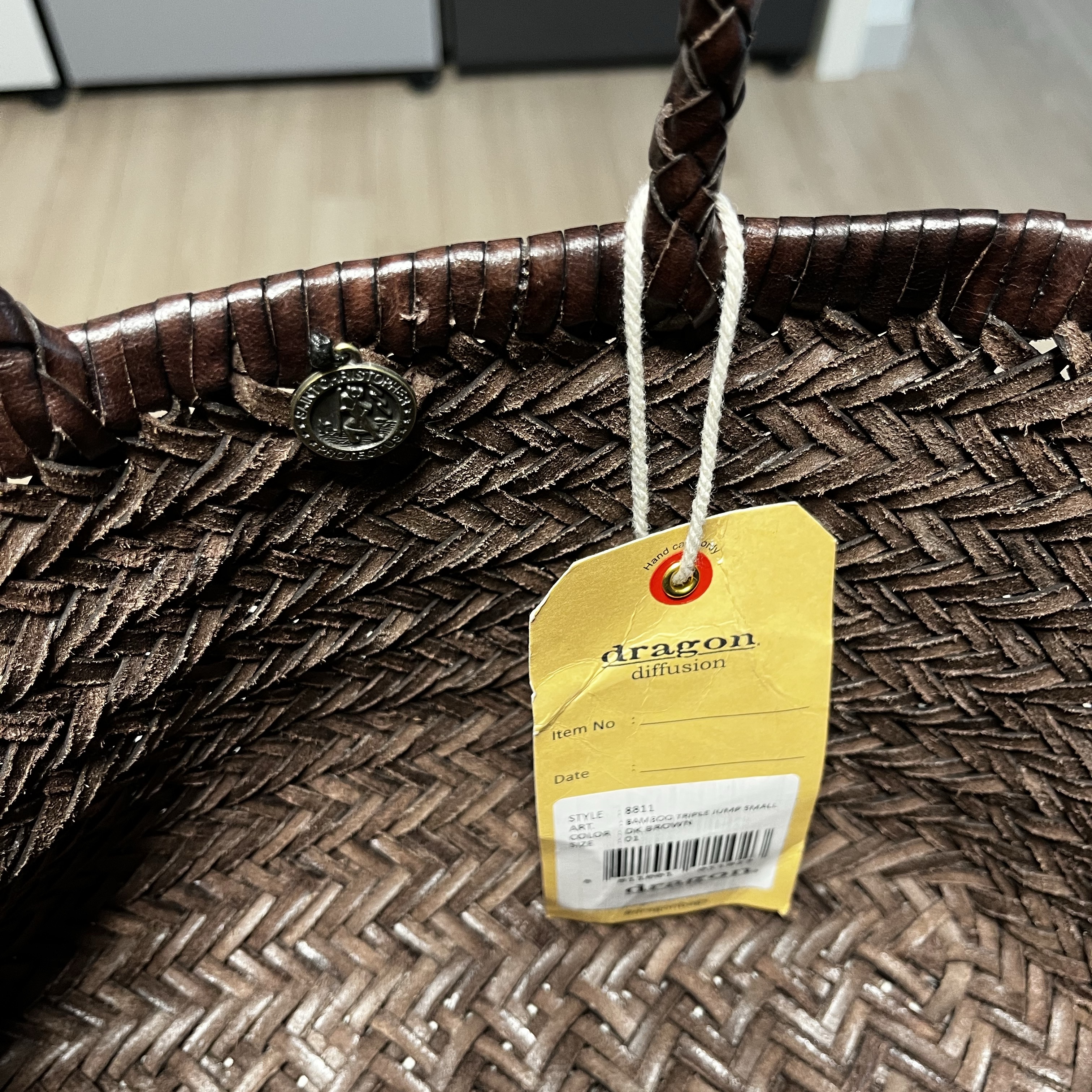 Dragon Diffusion Triple Jump Small Dark Brown 착용 스타일 - 4