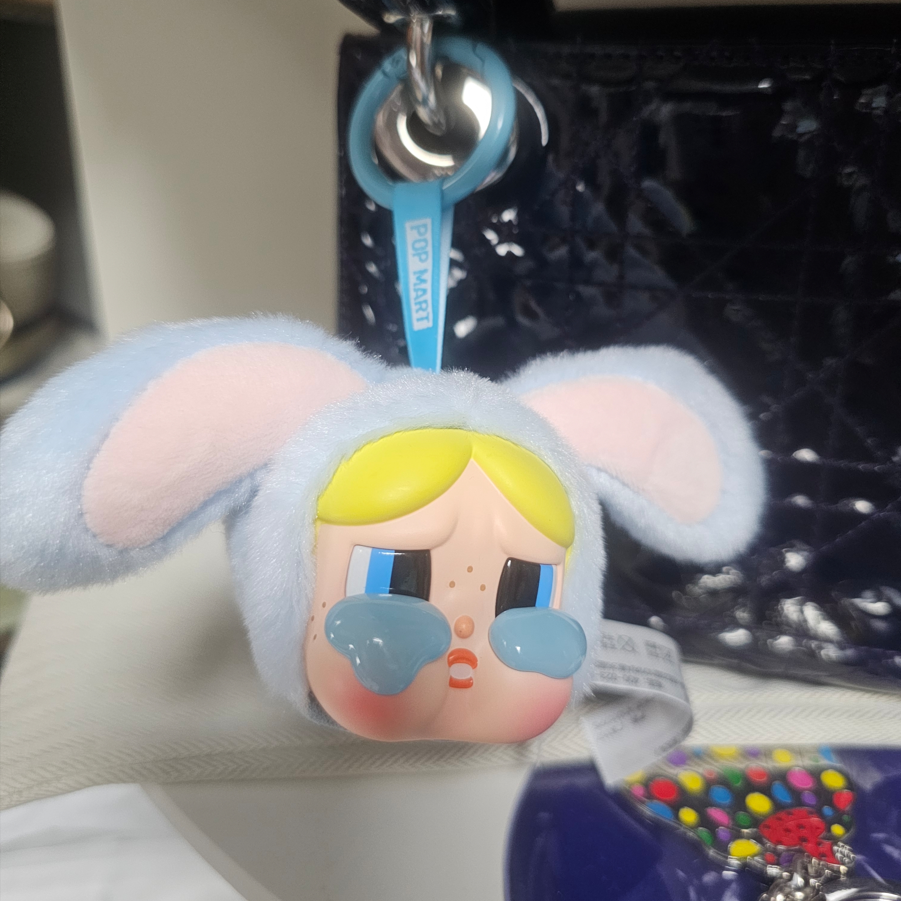 Pop Mart Crybaby x Powerpuff Girls Series Keyring Sealed Case (6 Blind Boxes) 착용 스타일