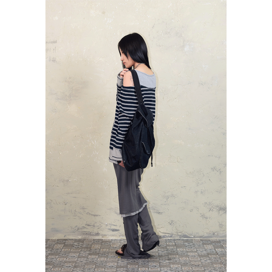 스틸레써디 오버로크 오프숄더 티셔츠 스트라이프 네이비(Still Lethardy Overlocked Off-Shoulder T-Shirt St.Navy) - 5