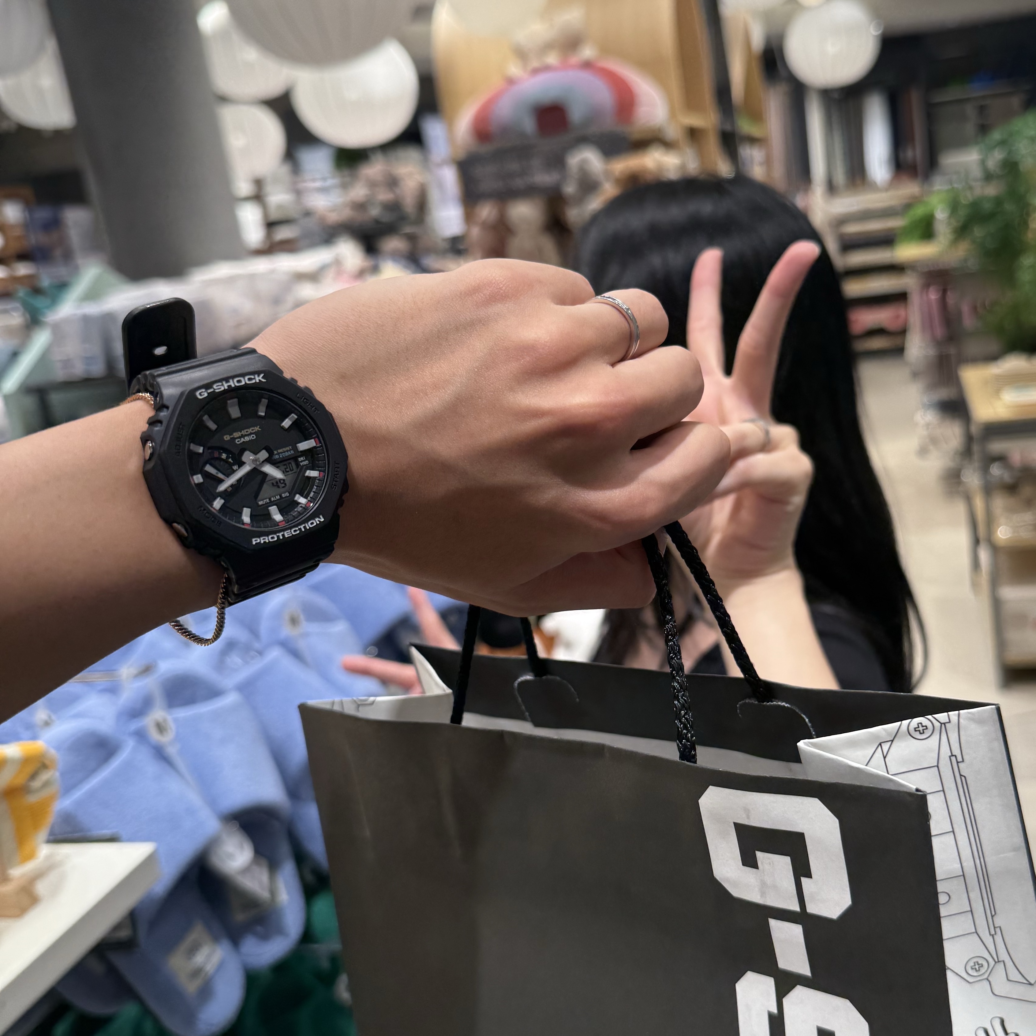 Casio G-Shock GA-2100RL-1A 착용 스타일