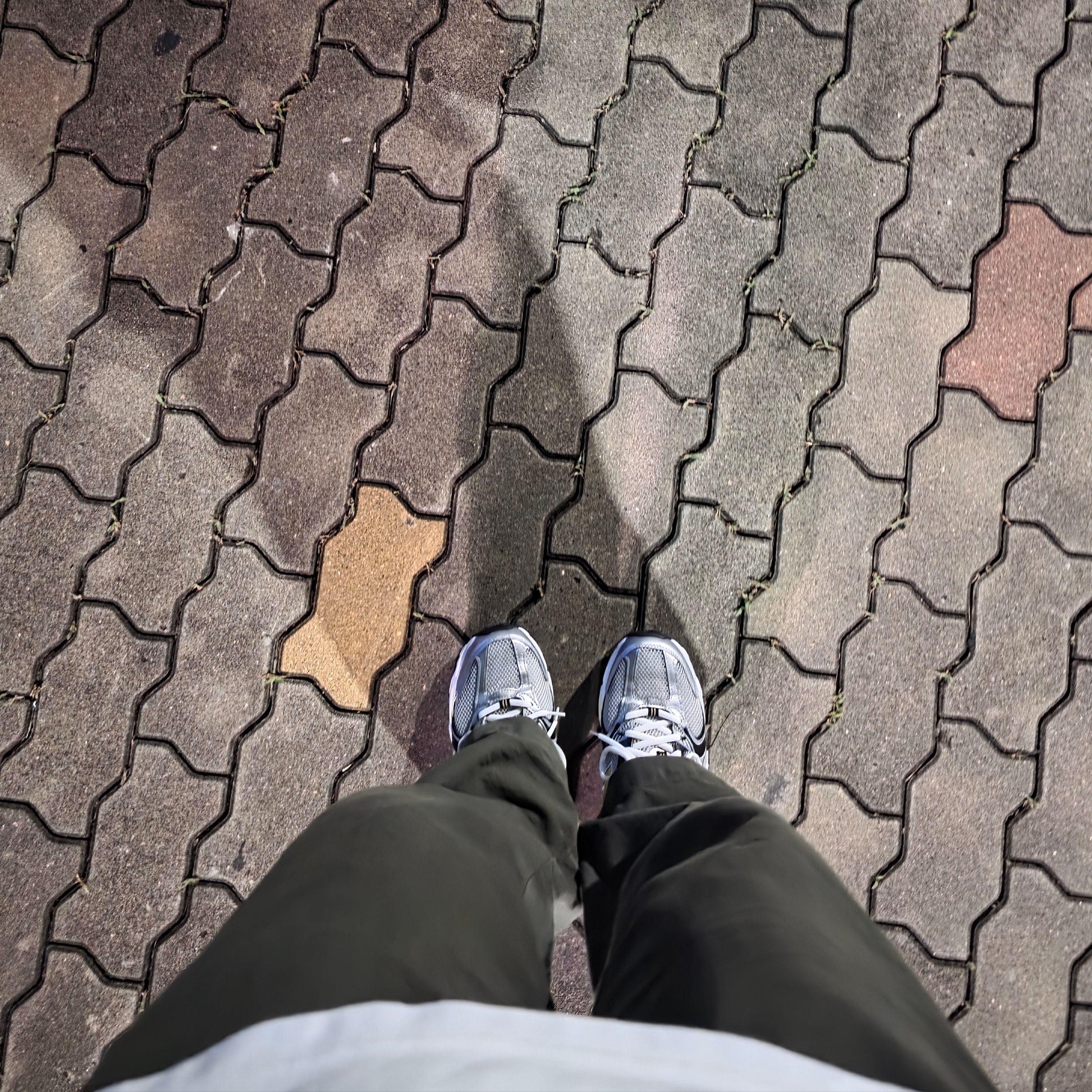 New Balance 530 Silver 착용 스타일