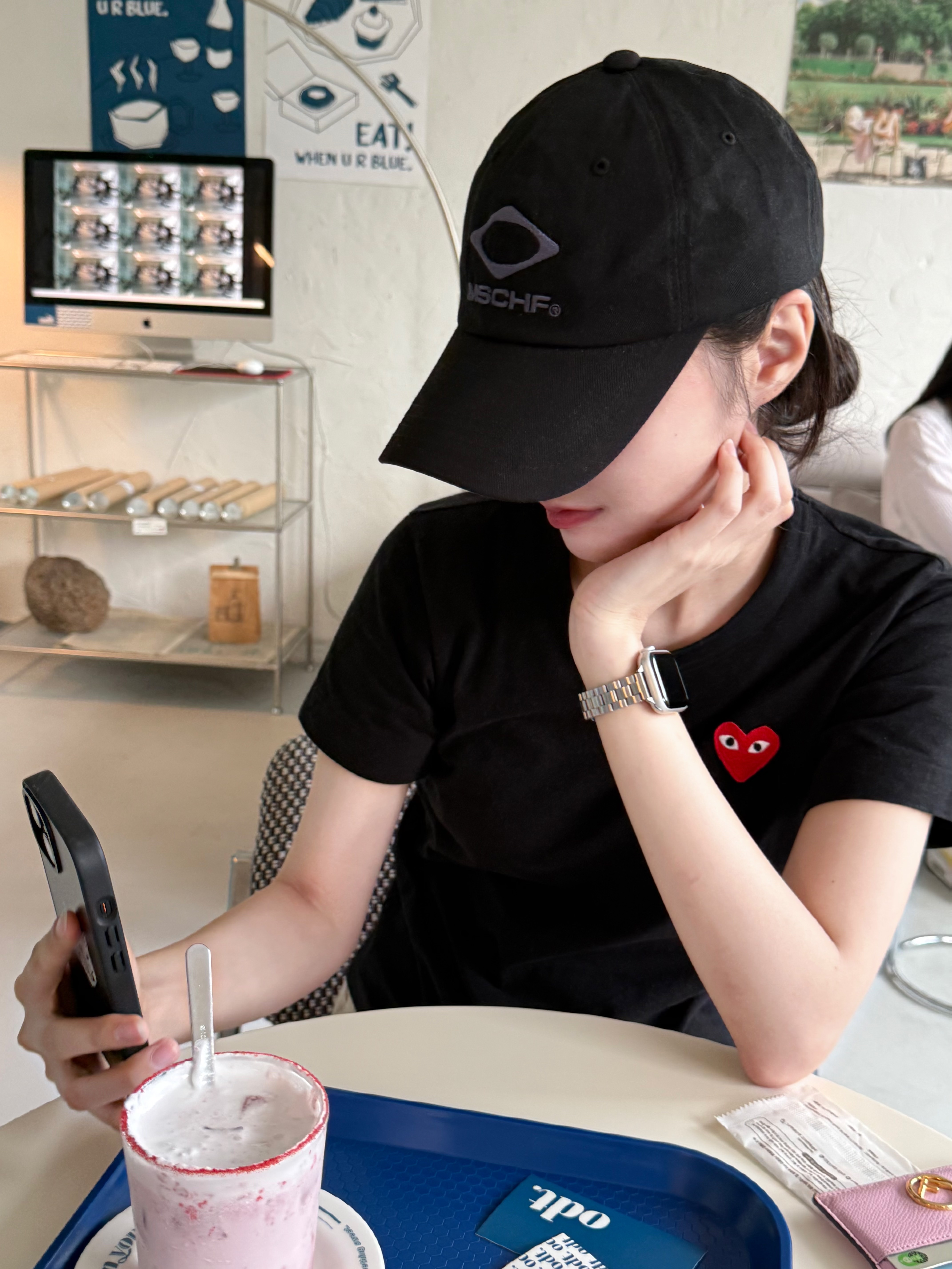 Mischief Rhombus Cotton Ball Cap Charcoal, (W) Play Comme des Garcons Red Heart T-Shirt Black 착용 스타일