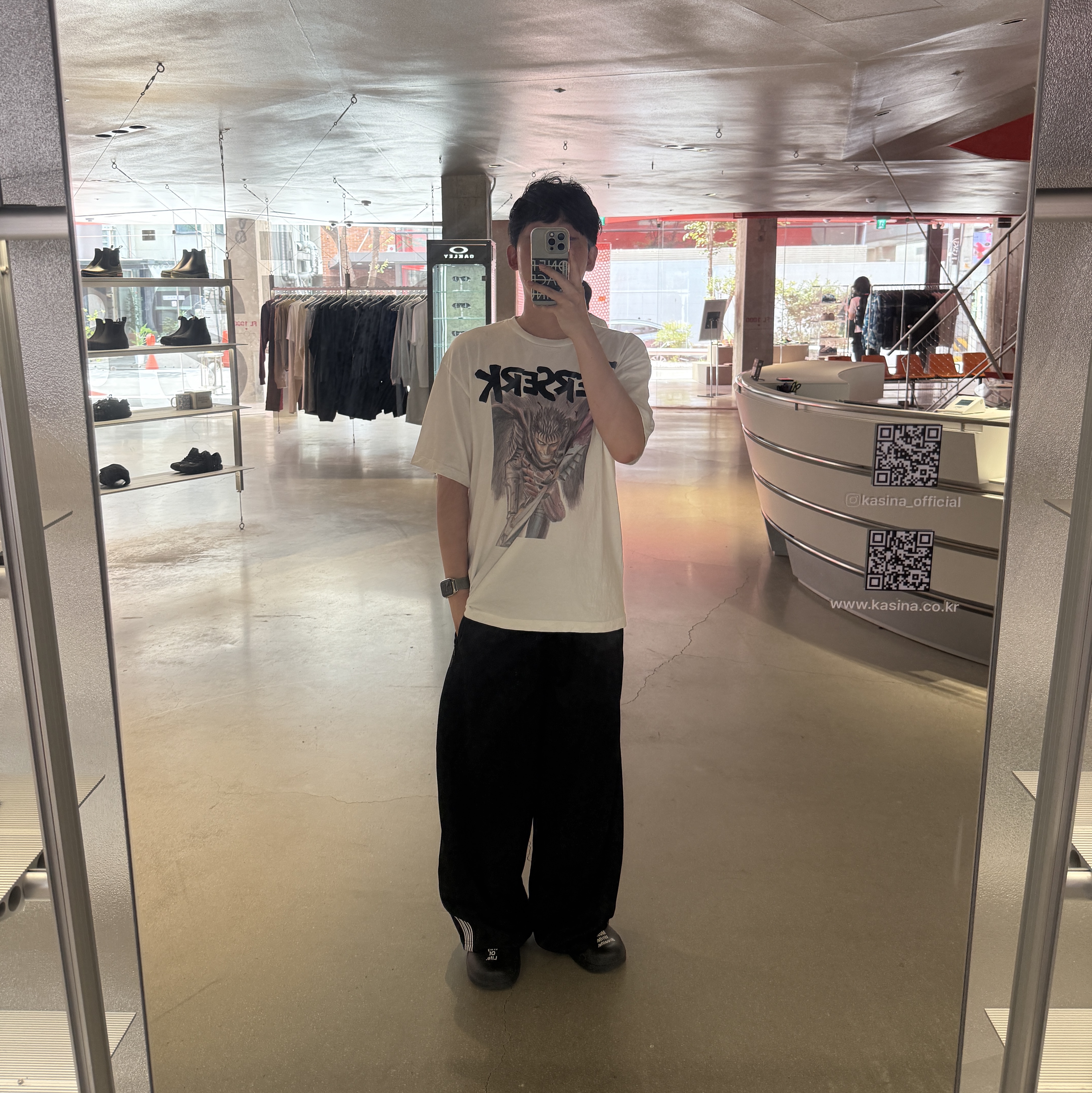 Needles H.D. Track Pants Black - Ecru 20th Exclusive, Oofos x Takahiromiyashita The Soloist The Soloist's Way Of Life Clog Black White 착용 스타일