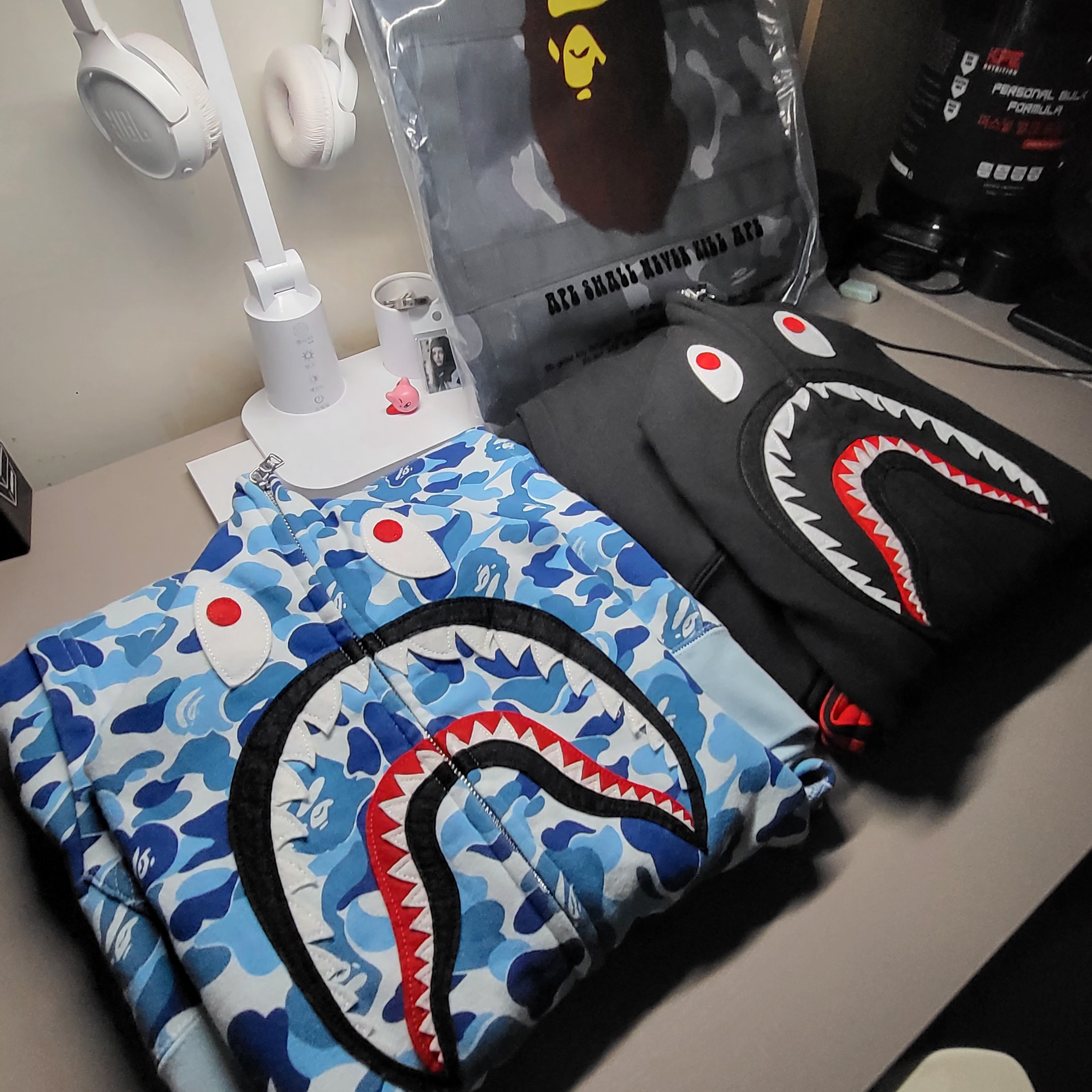 BAPE ABC Camo Shark Full Zip Hoodie Blue, Adidas x BAPE Ultimate Shark Hoodie Black - KR Sizing 착용 스타일 - 1