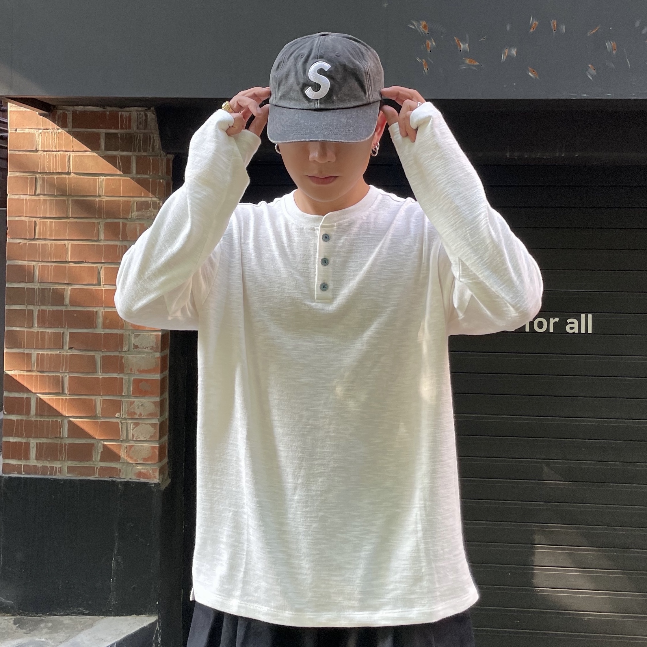 Supreme Pigment Canvas S Logo 6-Panel Black - 23SS 착용 스타일 - 2