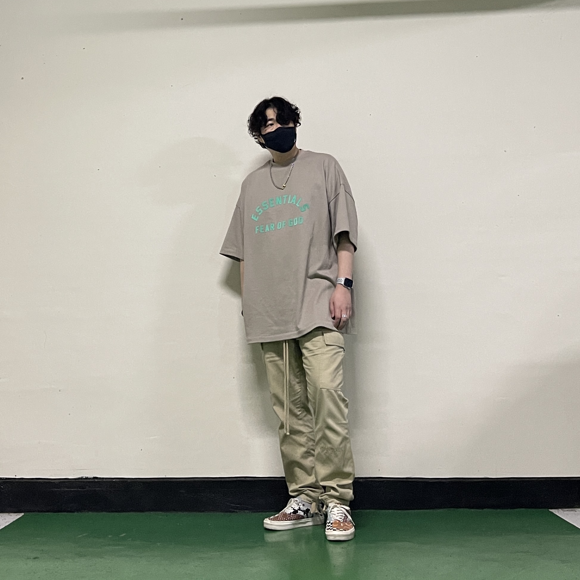 Essentials Heavy Jersey Crewneck T-Shirt Seal - 24SS, Vans Era Tiger Patchwork 착용 스타일 - 1