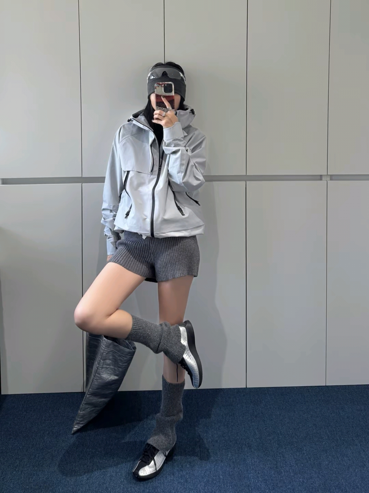 (W) Nike Air Superfly Metallic Silver and Black 착용 스타일