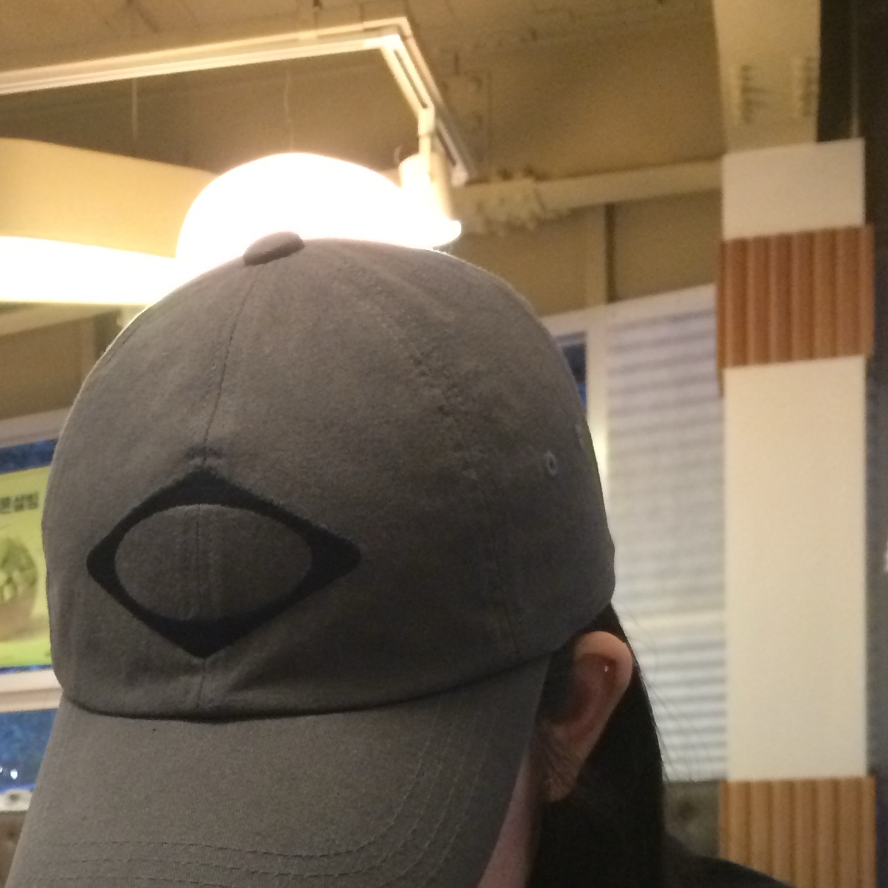 Mischief House Ball Cap Charcoal 착용 스타일