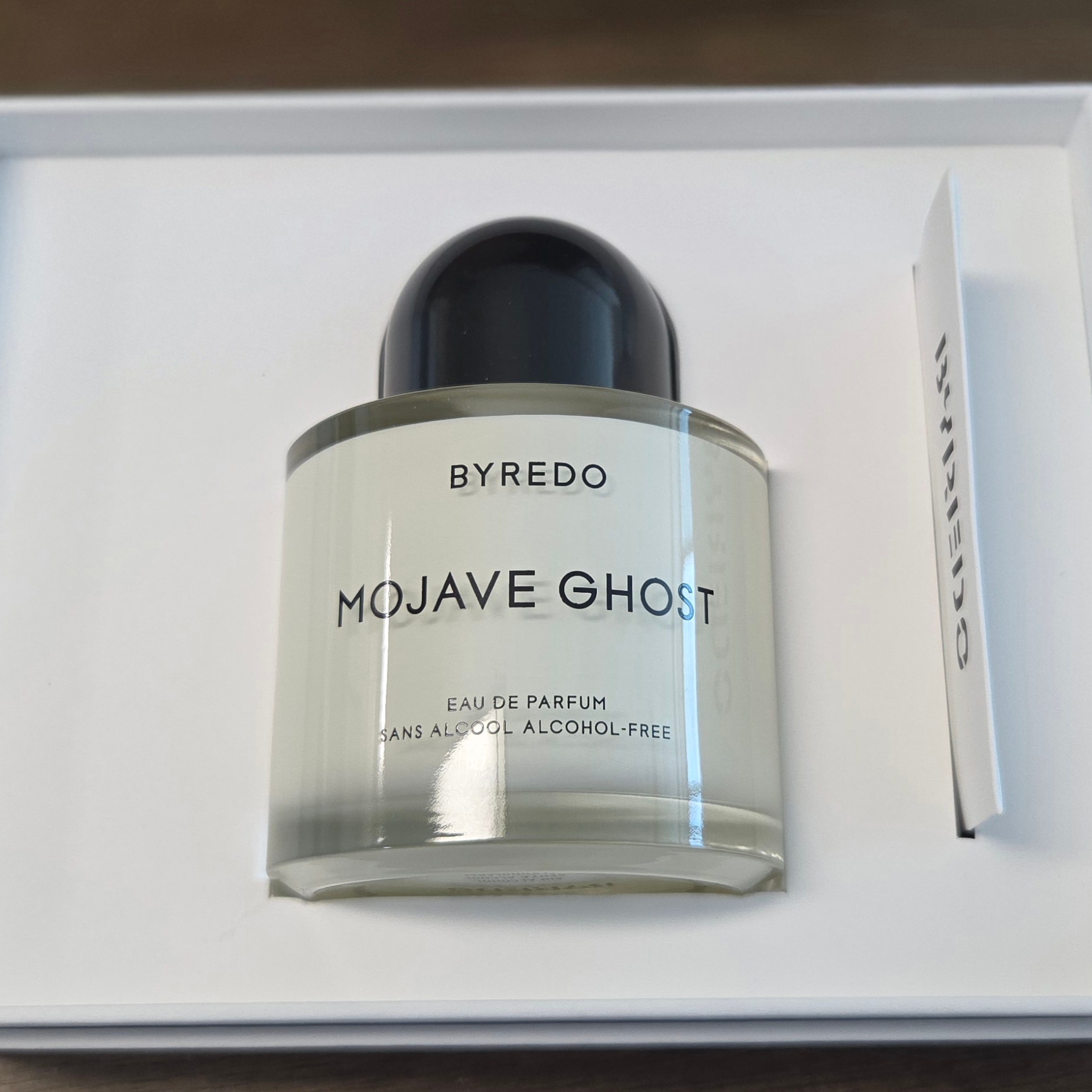 Byredo Mojave Ghost Eau De Parfum Alcohol-Free Limited Edition 100ml 착용 스타일 - 3